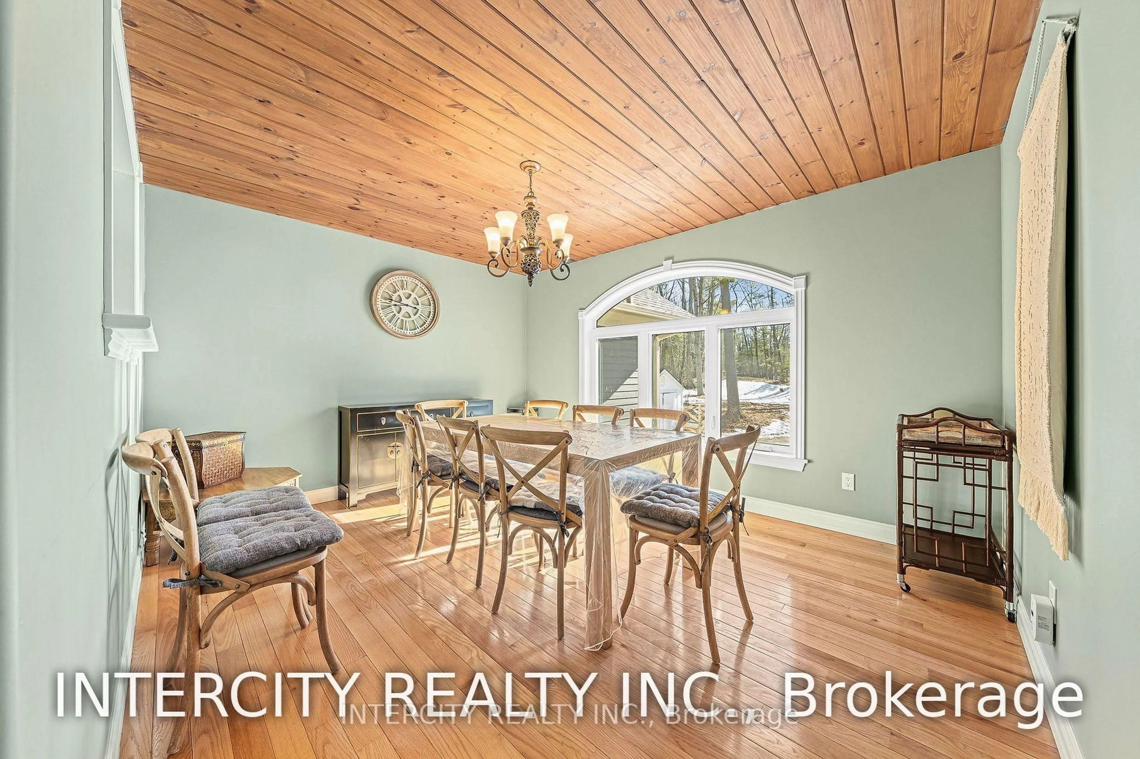 Dining room, unknown for 229 Sunnidale Rd, Wasaga Beach Ontario L9Z 2T4