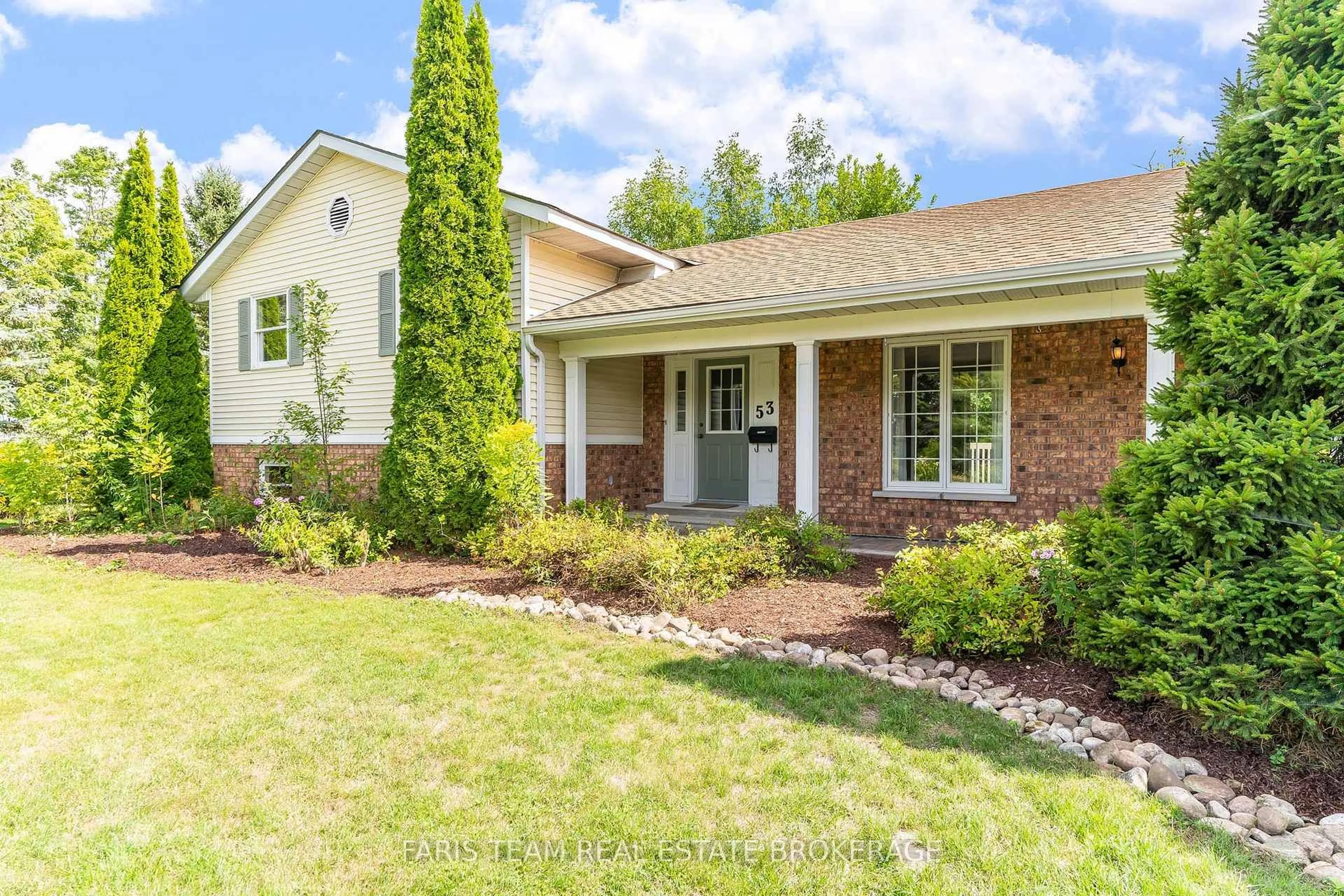 Home with brick exterior material, street for 53 Maple Dr, Orillia Ontario L3V 3W5