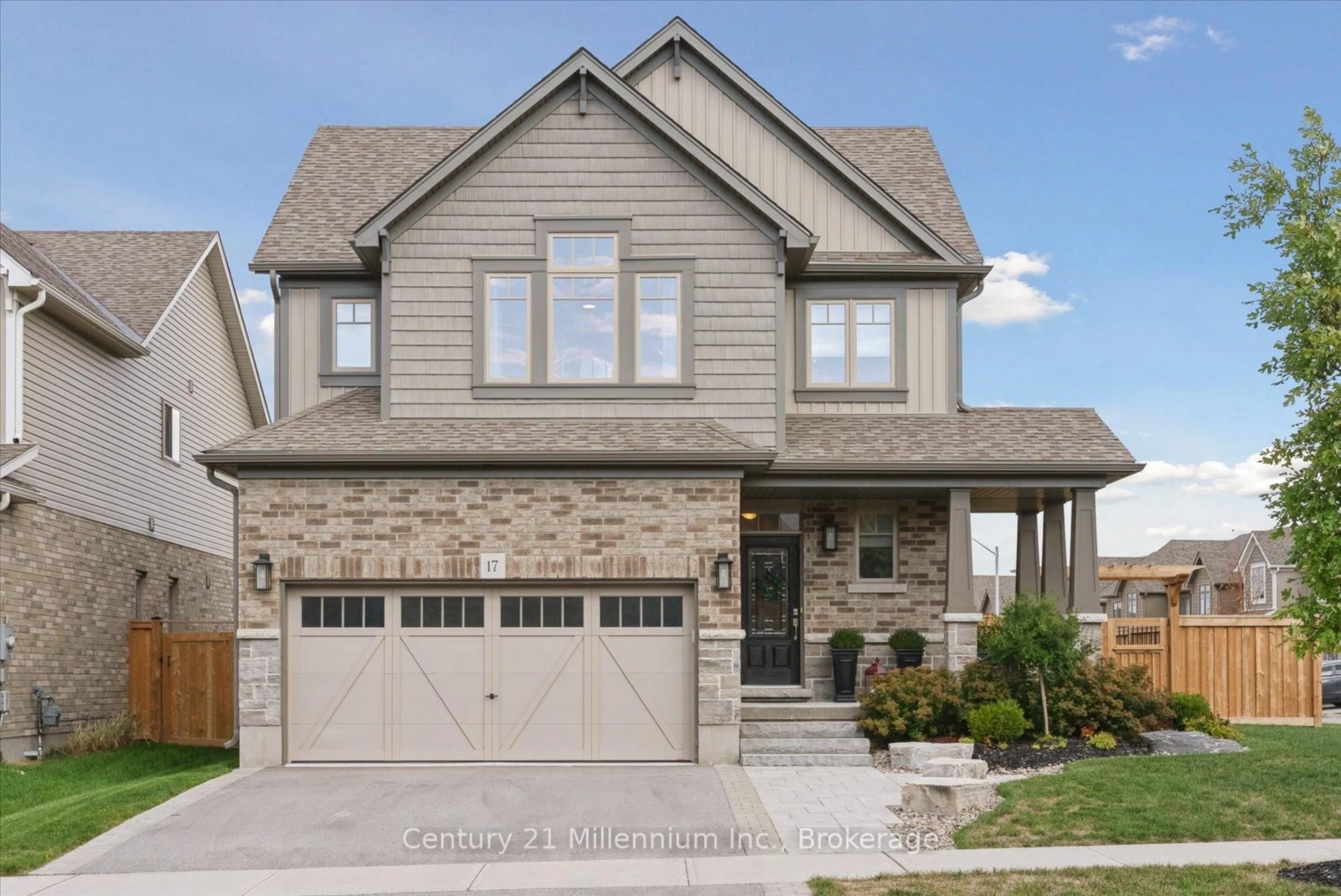 Home with brick exterior material, street for 17 Bassett St, Collingwood Ontario L9Y 3B7