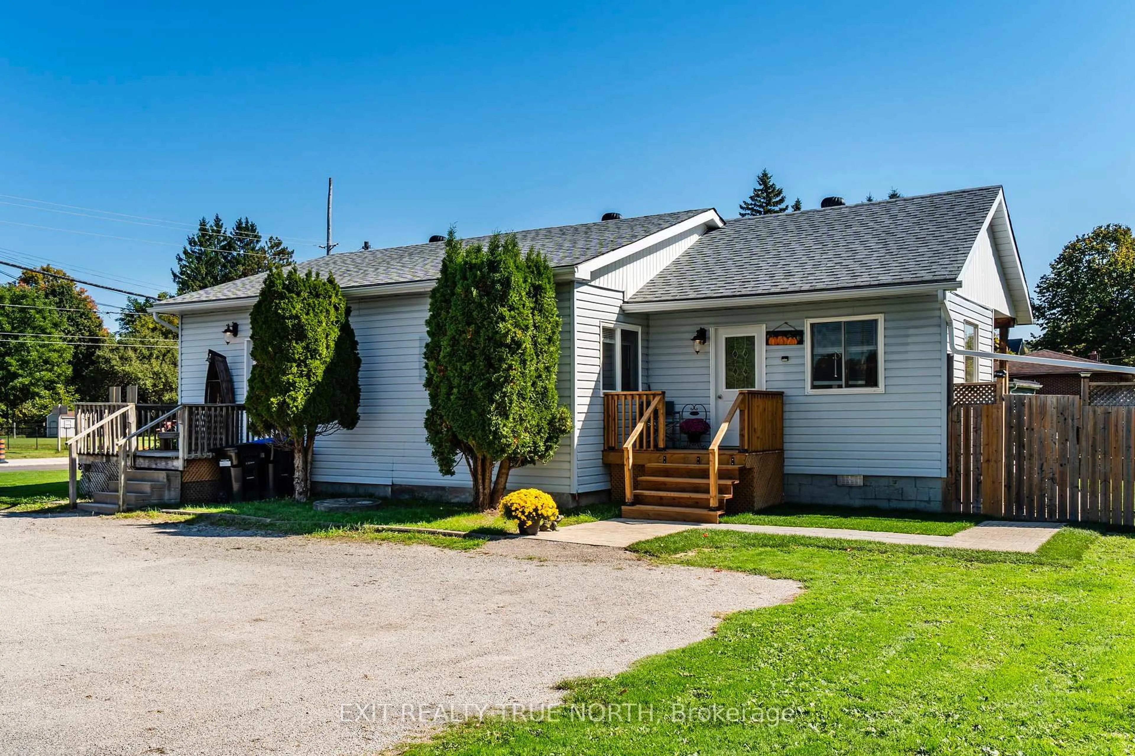 Home with vinyl exterior material, street for 8254 93 Highway, Tiny Ontario L0K 2E0