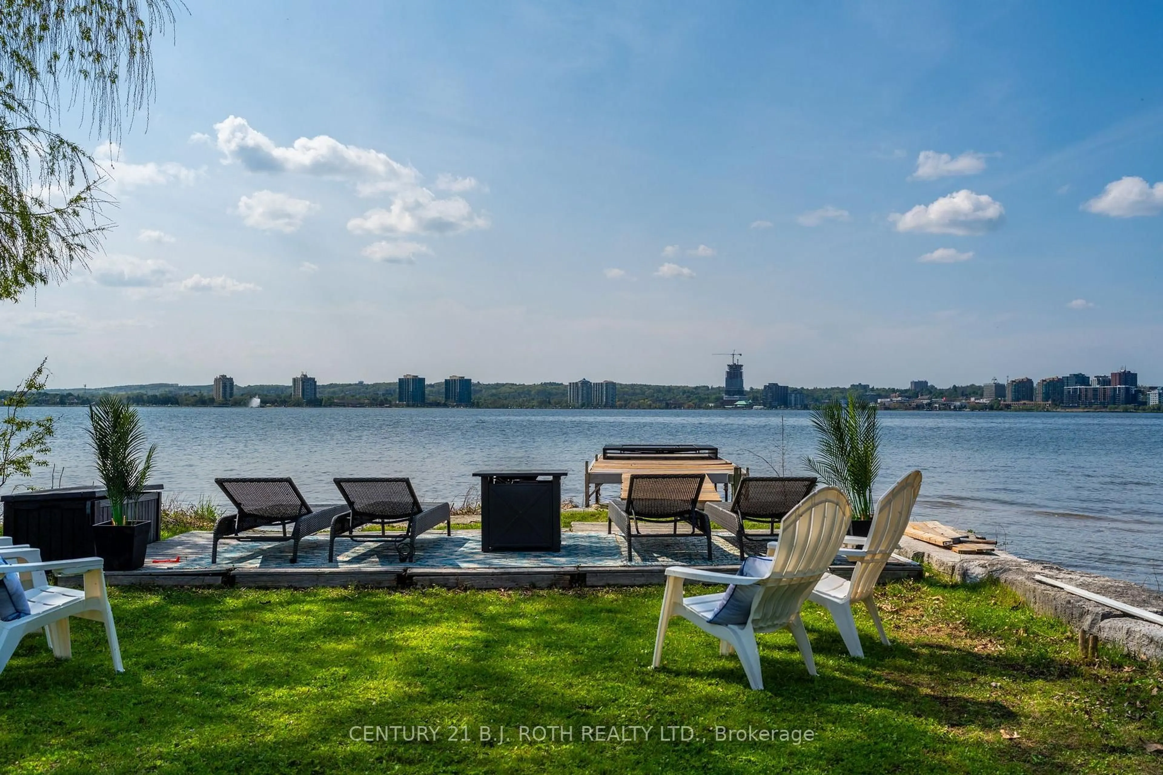Patio, water/lake/river/ocean view for 58 White Oaks Rd, Barrie Ontario L4N 4B9