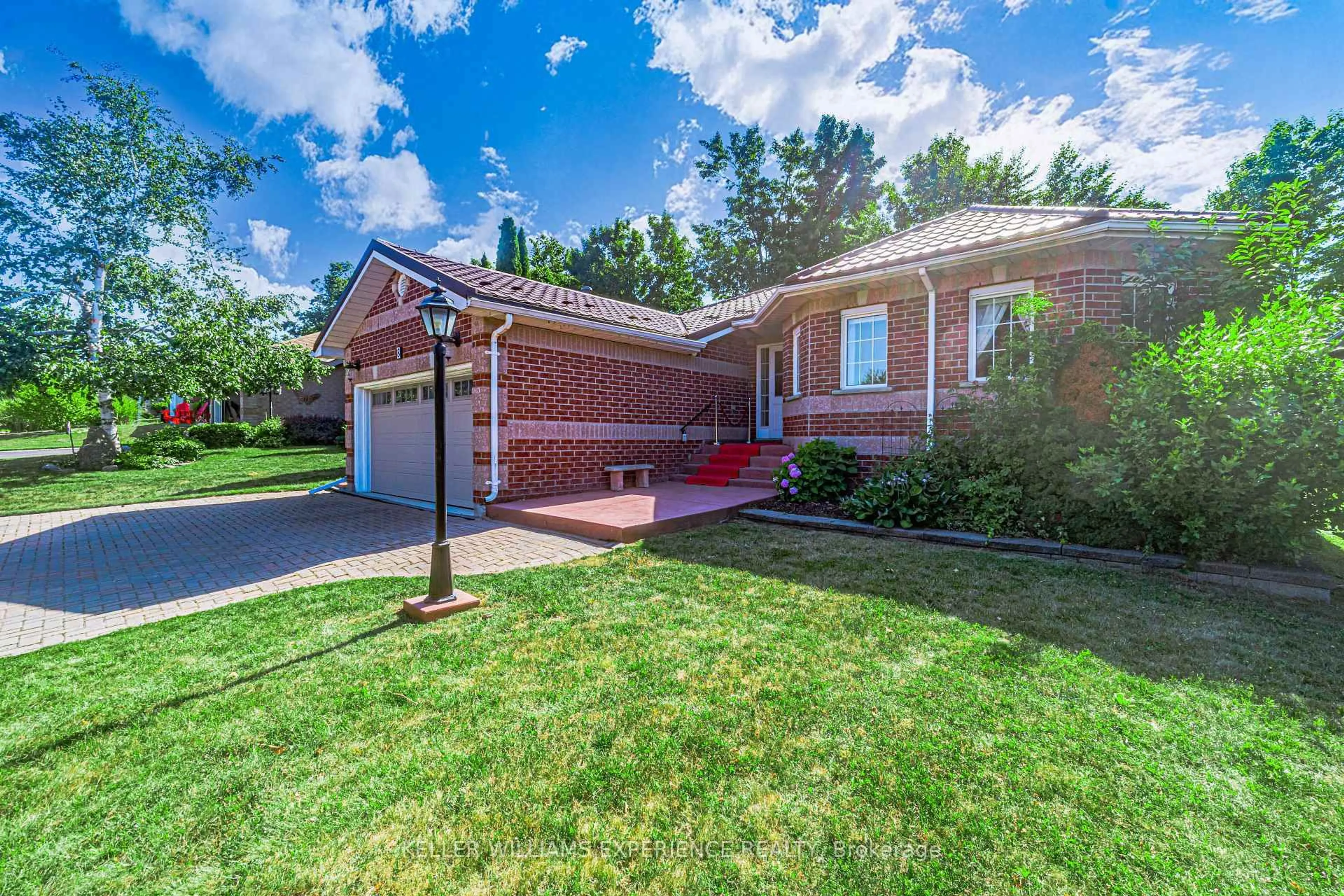 Home with brick exterior material, street for 8 Kell Pl, Barrie Ontario L4N 9K3