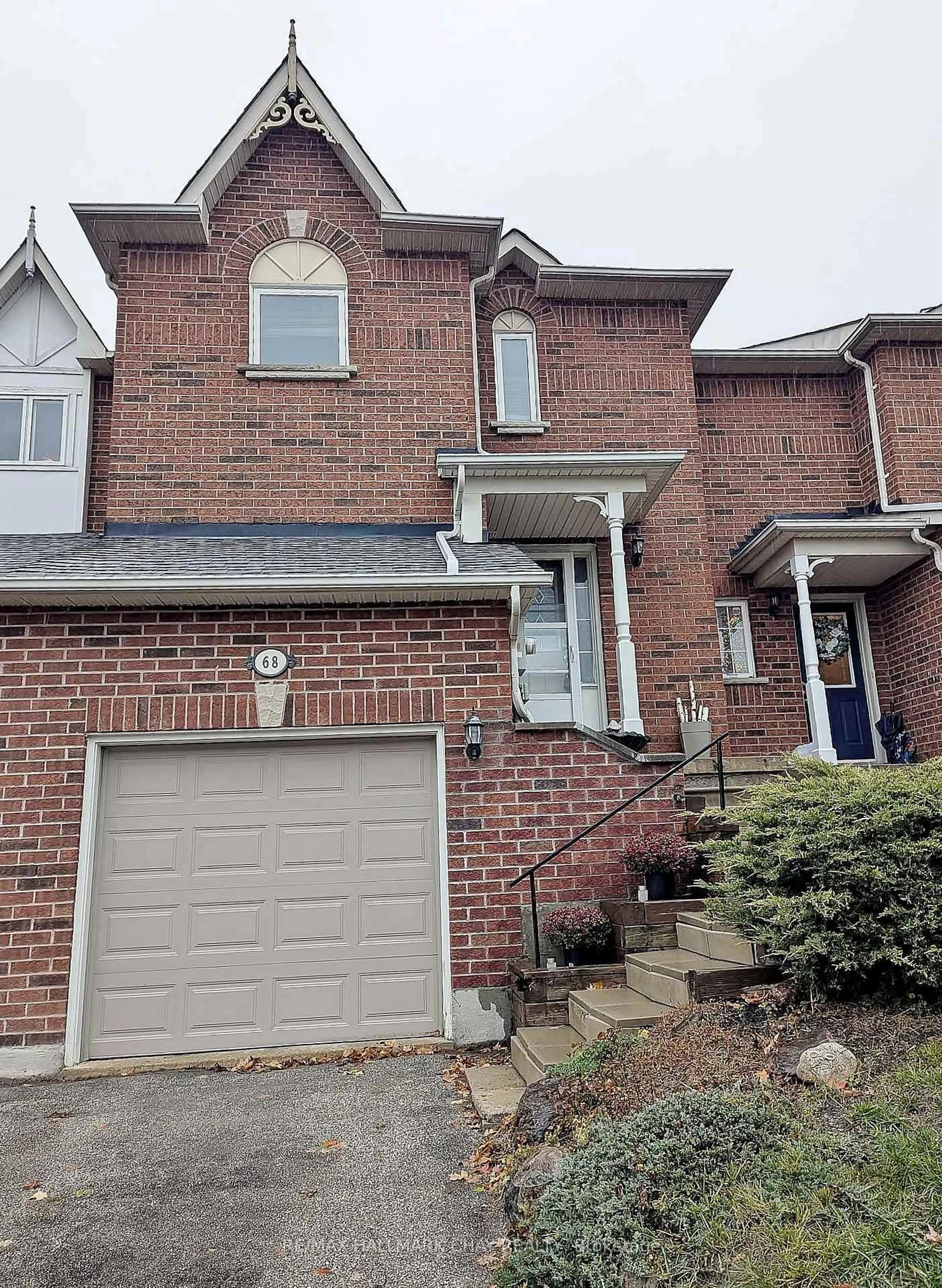 Home with brick exterior material, street for 68 Gadwall Ave, Barrie Ontario L4N 8X5