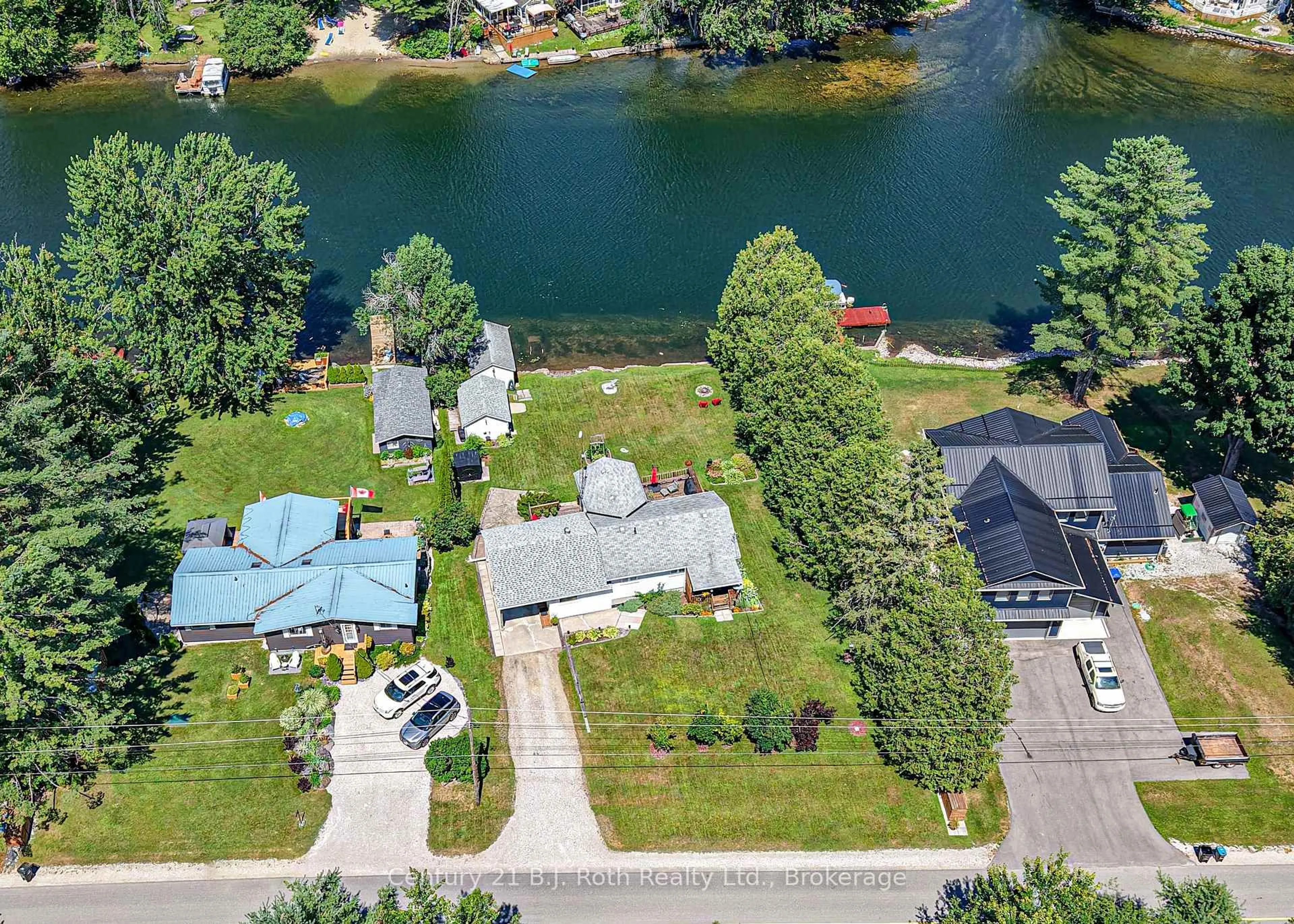 A pic from outside/outdoor area/front of a property/back of a property/a pic from drone, water/lake/river/ocean view for 4202 Canal Rd, Severn Ontario L0K 2B0