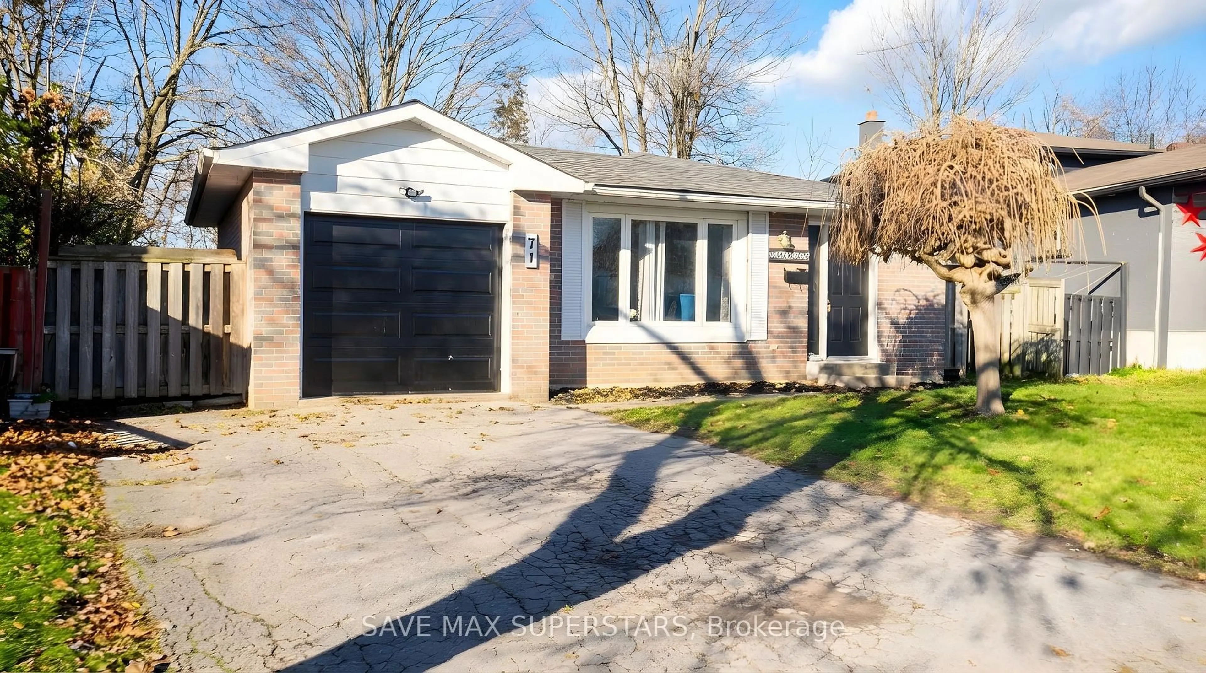 Home with brick exterior material, street for 71 College Cres, Barrie Ontario L4M 2W5