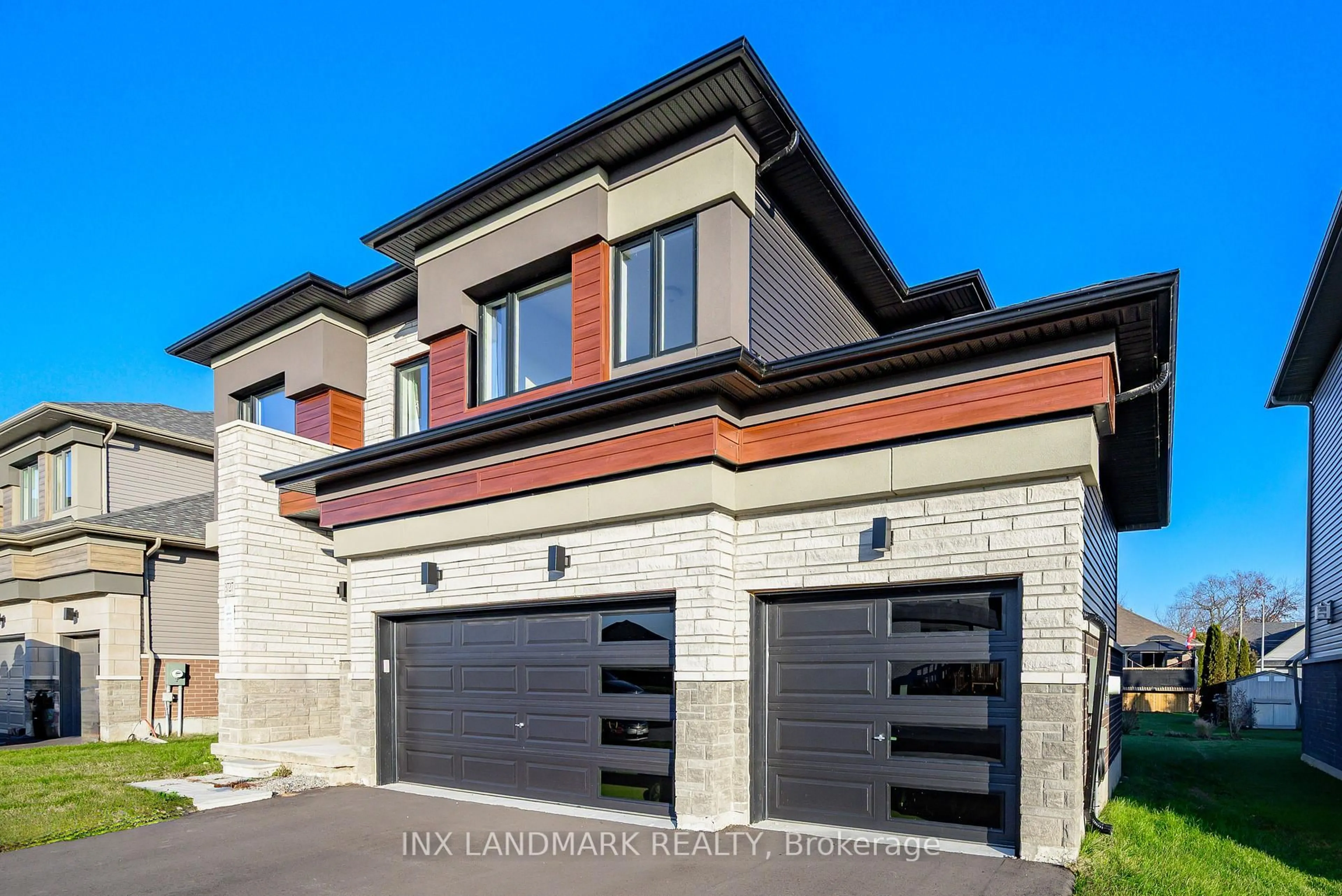 Home with brick exterior material, street for 3727 Lakepoint Dr, Severn Ontario L3V 0T9