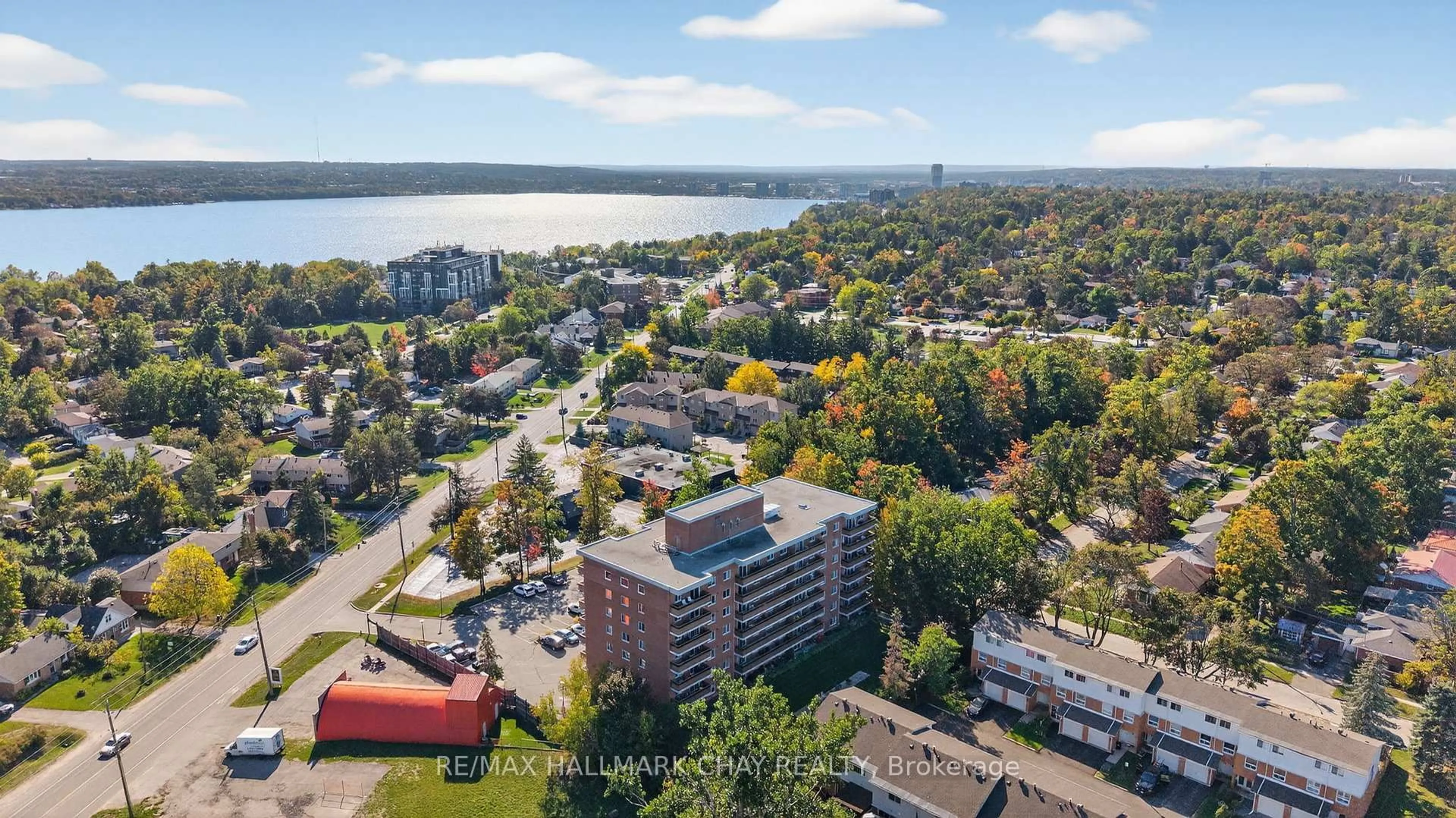 A pic from outside/outdoor area/front of a property/back of a property/a pic from drone, water/lake/river/ocean view for 414 Blake St #705, Barrie Ontario L4M 5J7