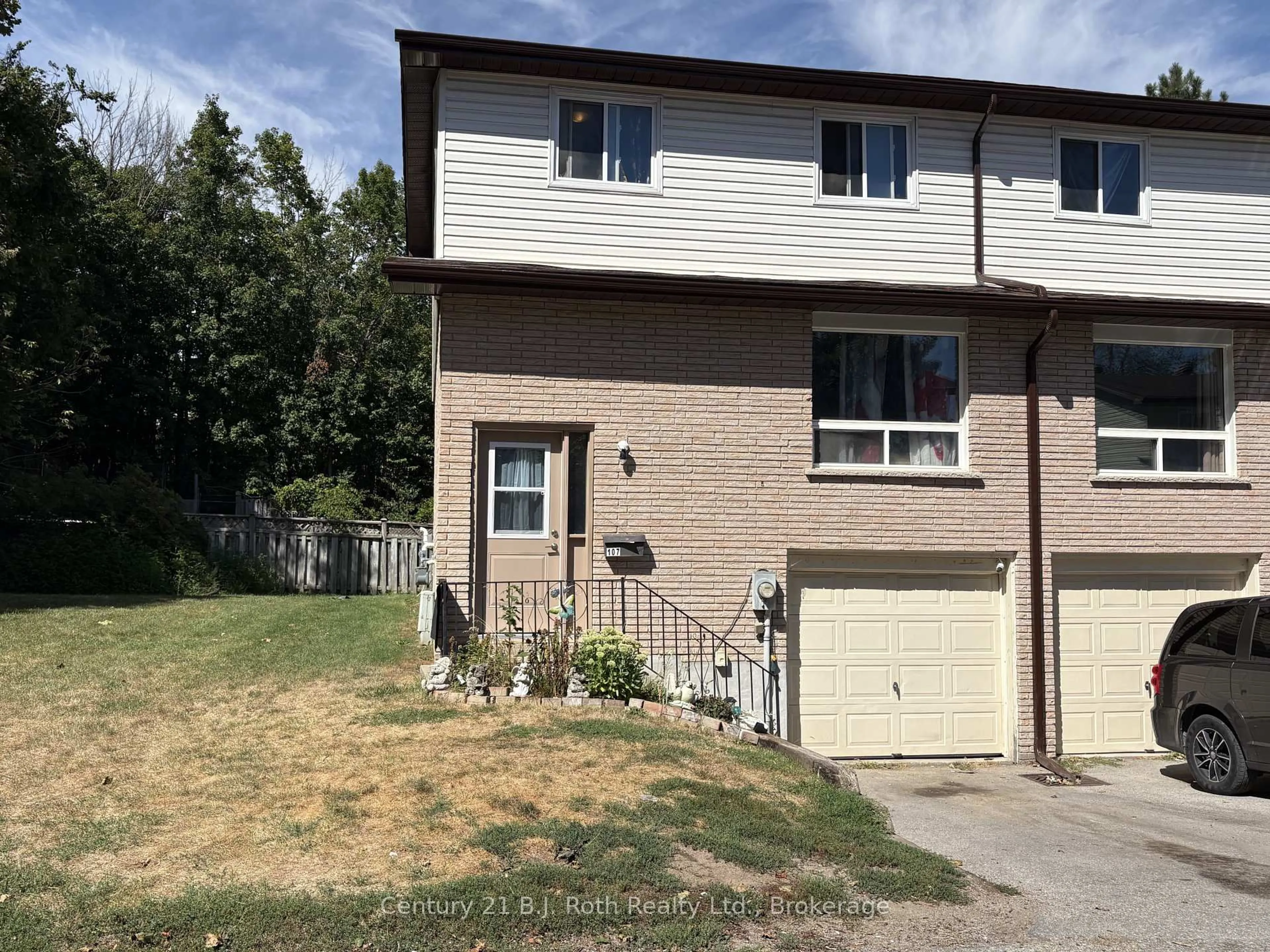 Unknown for 1095 Mississaga St #107, Orillia Ontario L3V 6W7