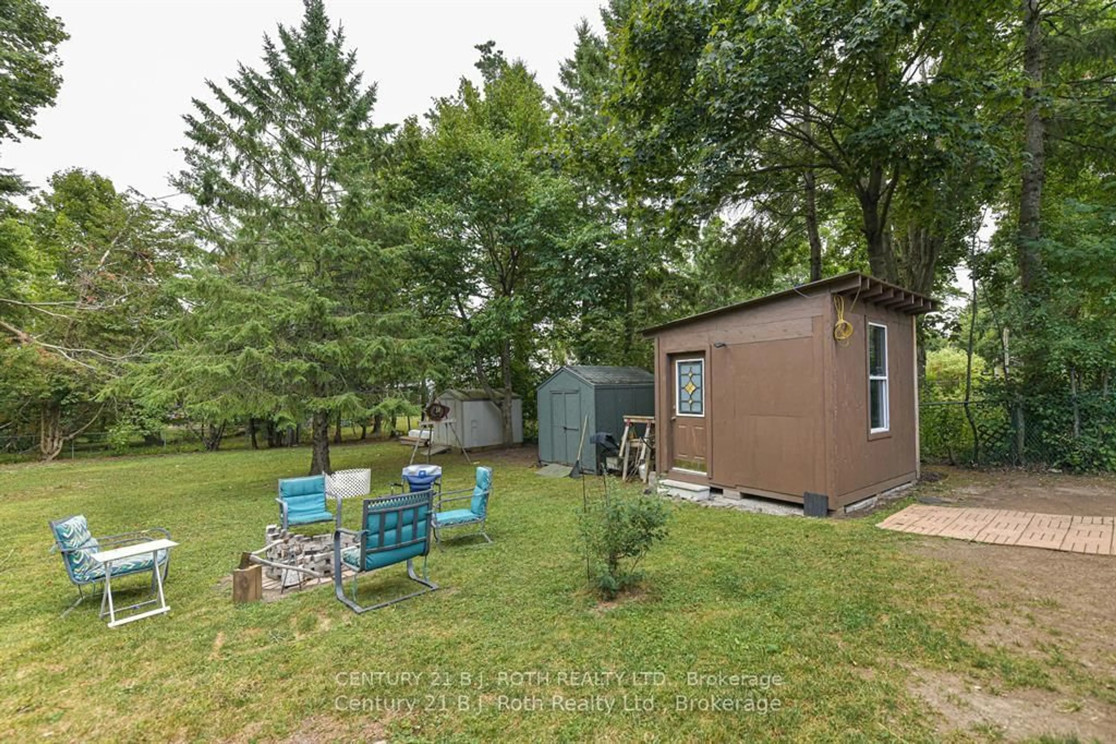 Patio, unknown for 29 Quinn Ave, Orillia Ontario L3V 3H6