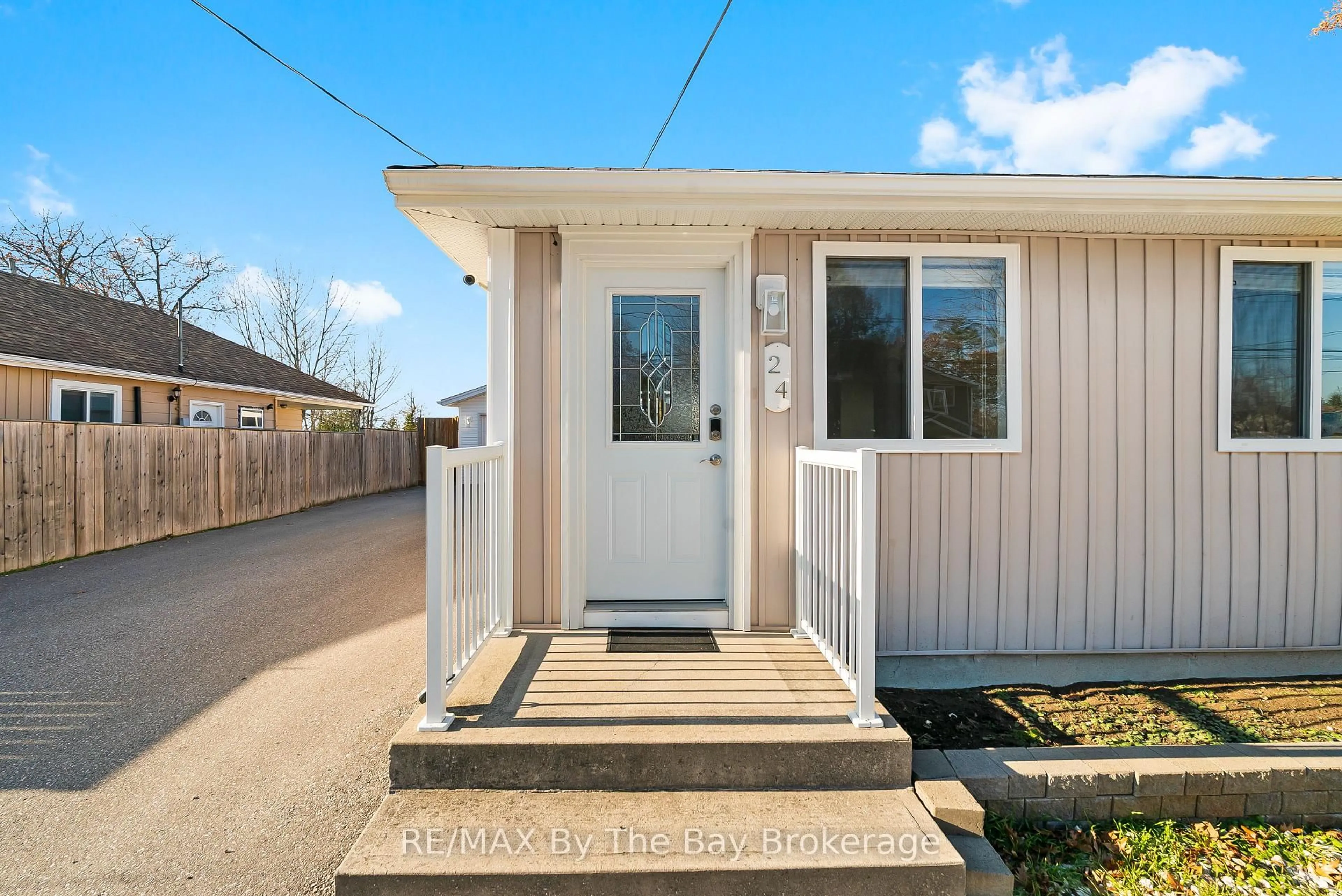 Unknown for 24 Glenwood Dr, Wasaga Beach Ontario L9Z 2K5