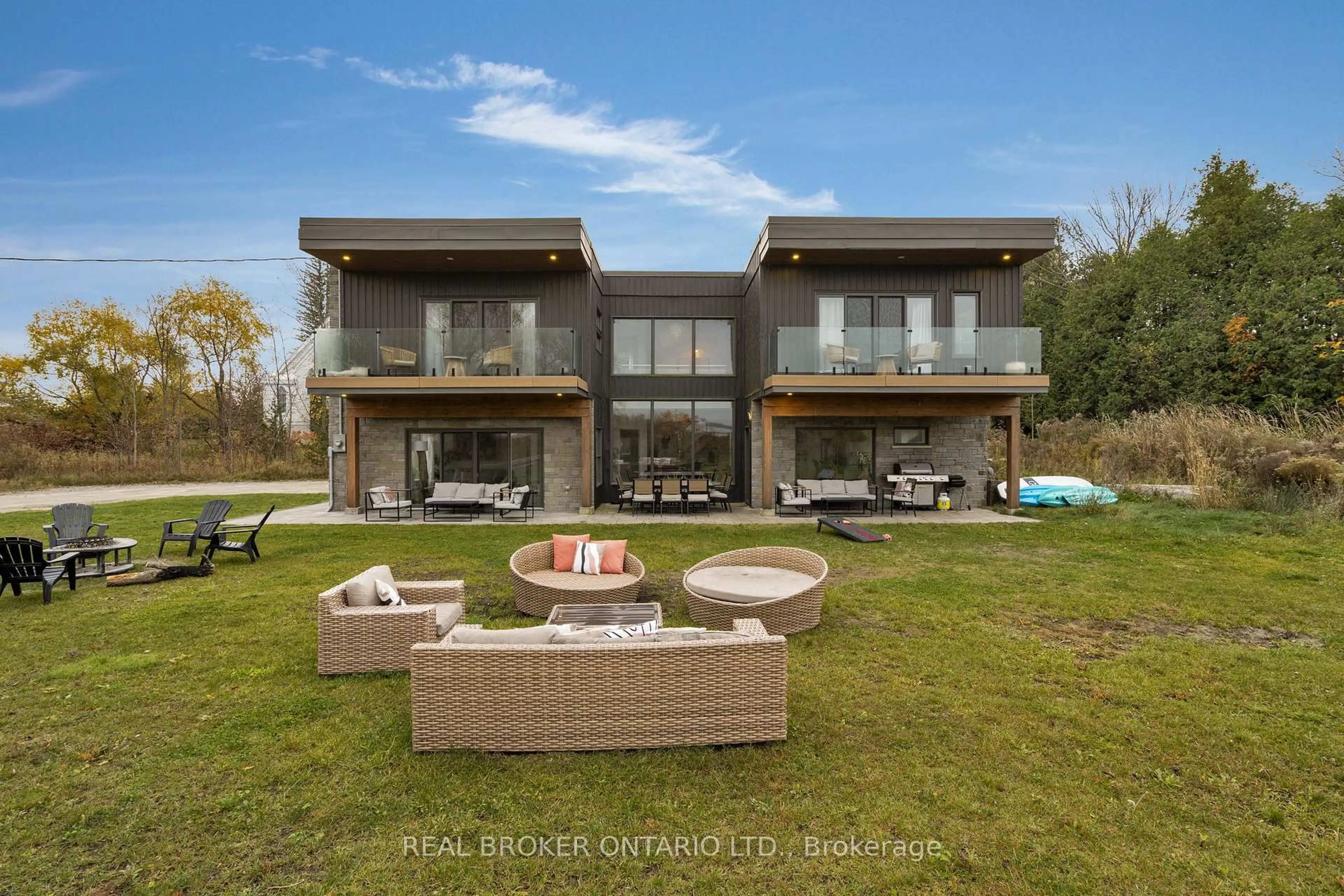 Patio, water/lake/river/ocean view for 31 Hemlock Ave, Tay Ontario L0K 2C0