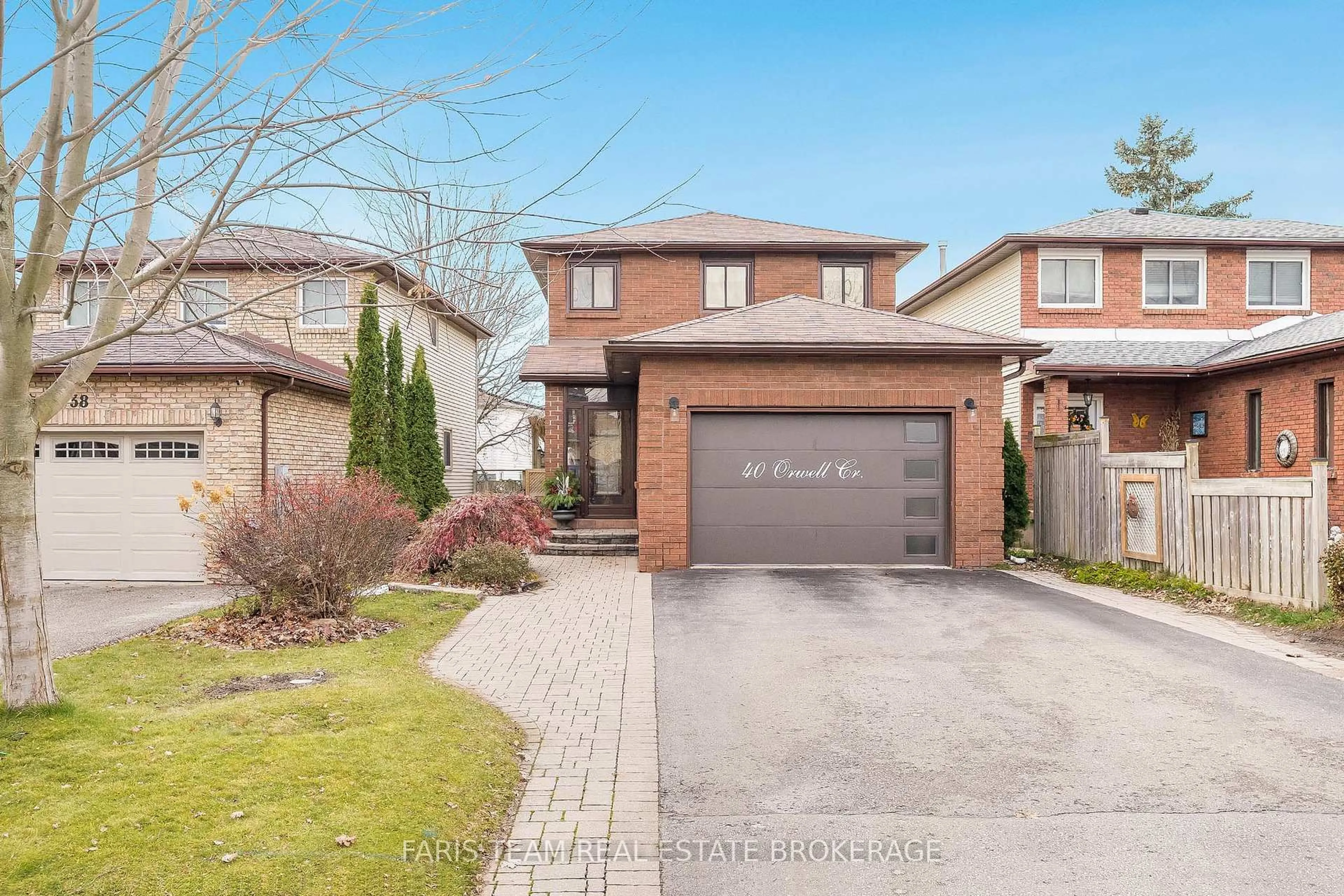 Home with brick exterior material, street for 40 Orwell Cres, Barrie Ontario L4N 6M6