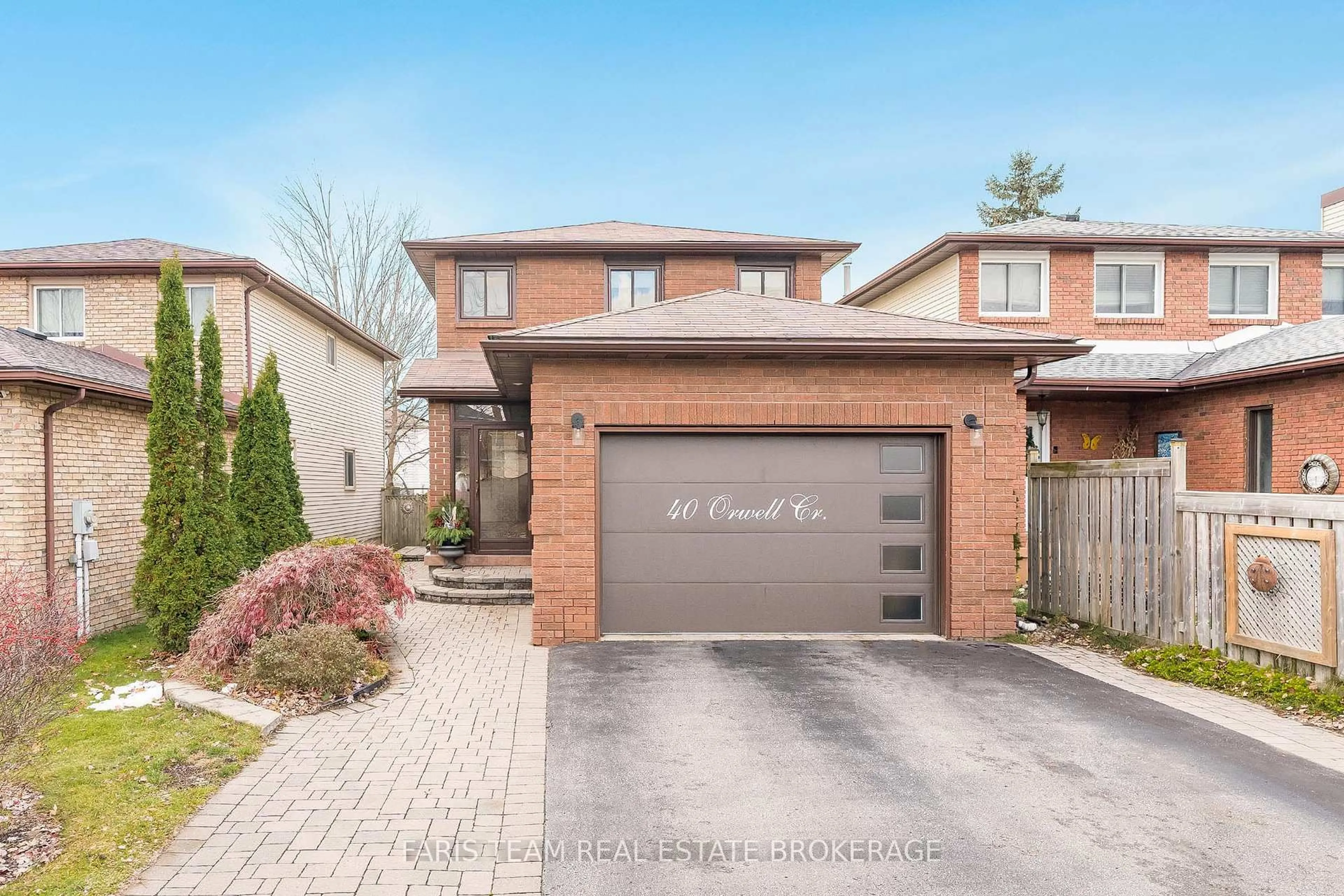 Home with brick exterior material, street for 40 Orwell Cres, Barrie Ontario L4N 6M6
