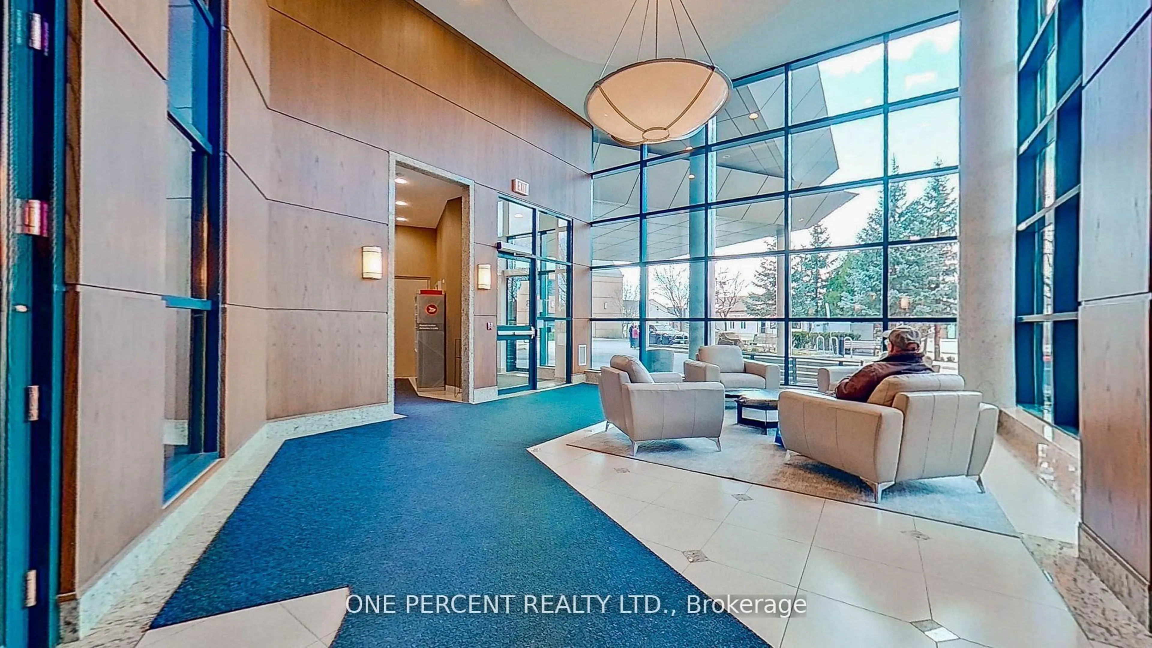 Indoor foyer for 33 ELLEN St #604, Barrie Ontario L4N 6E9