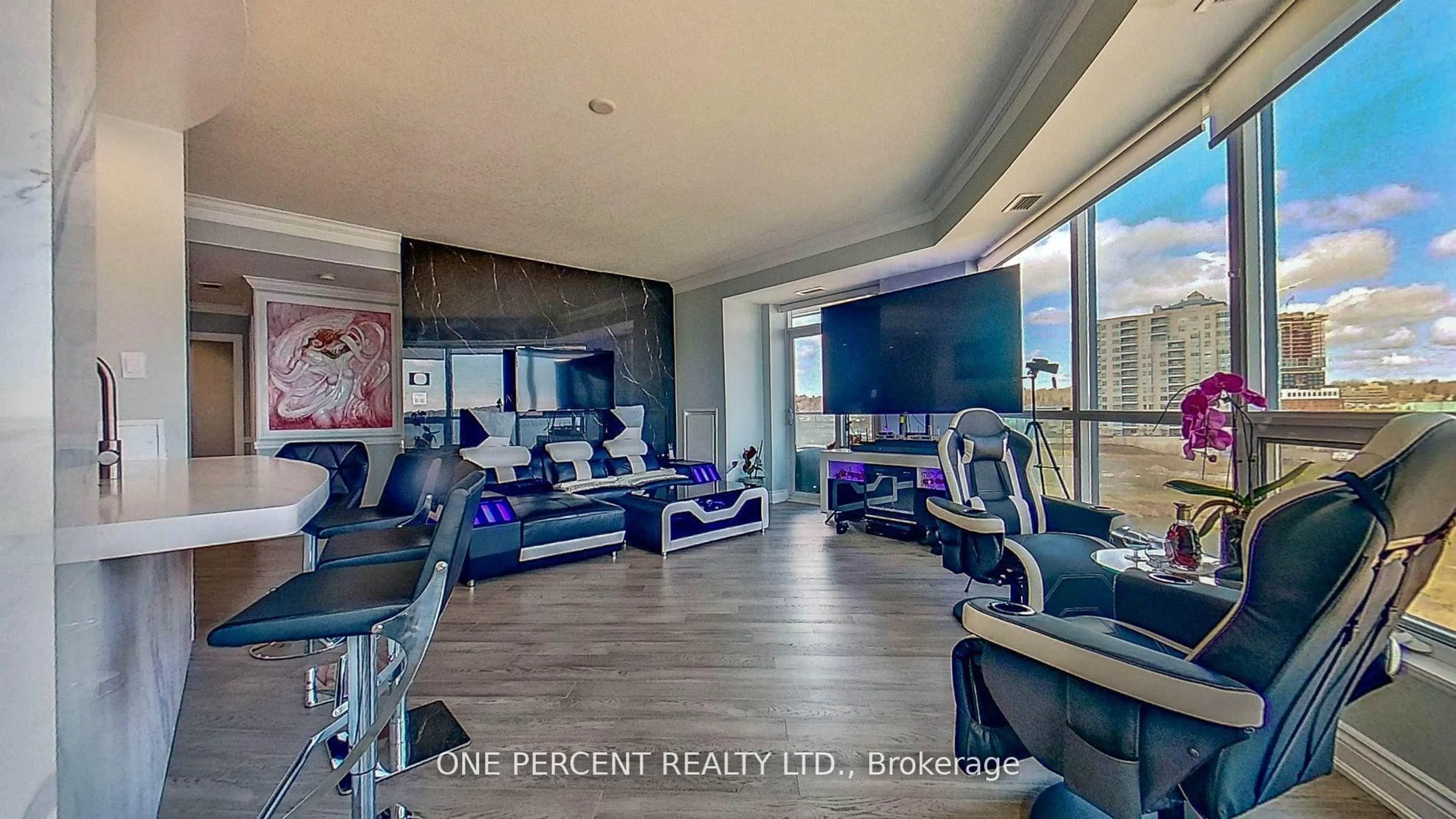 Unknown for 33 ELLEN St #604, Barrie Ontario L4N 6E9