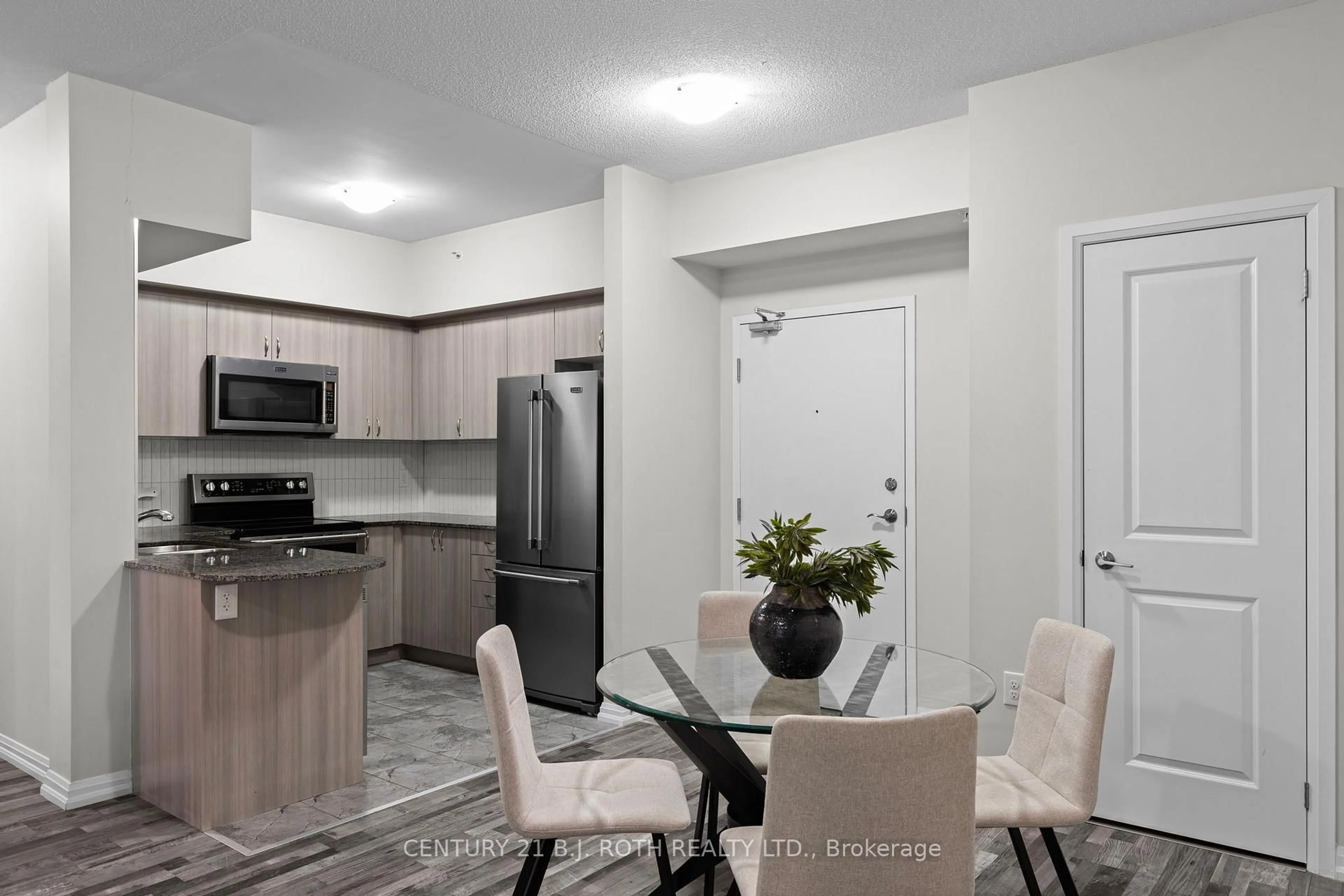 Open concept kitchen, unknown for 302 ESSA Rd #115, Barrie Ontario L9J 0H3