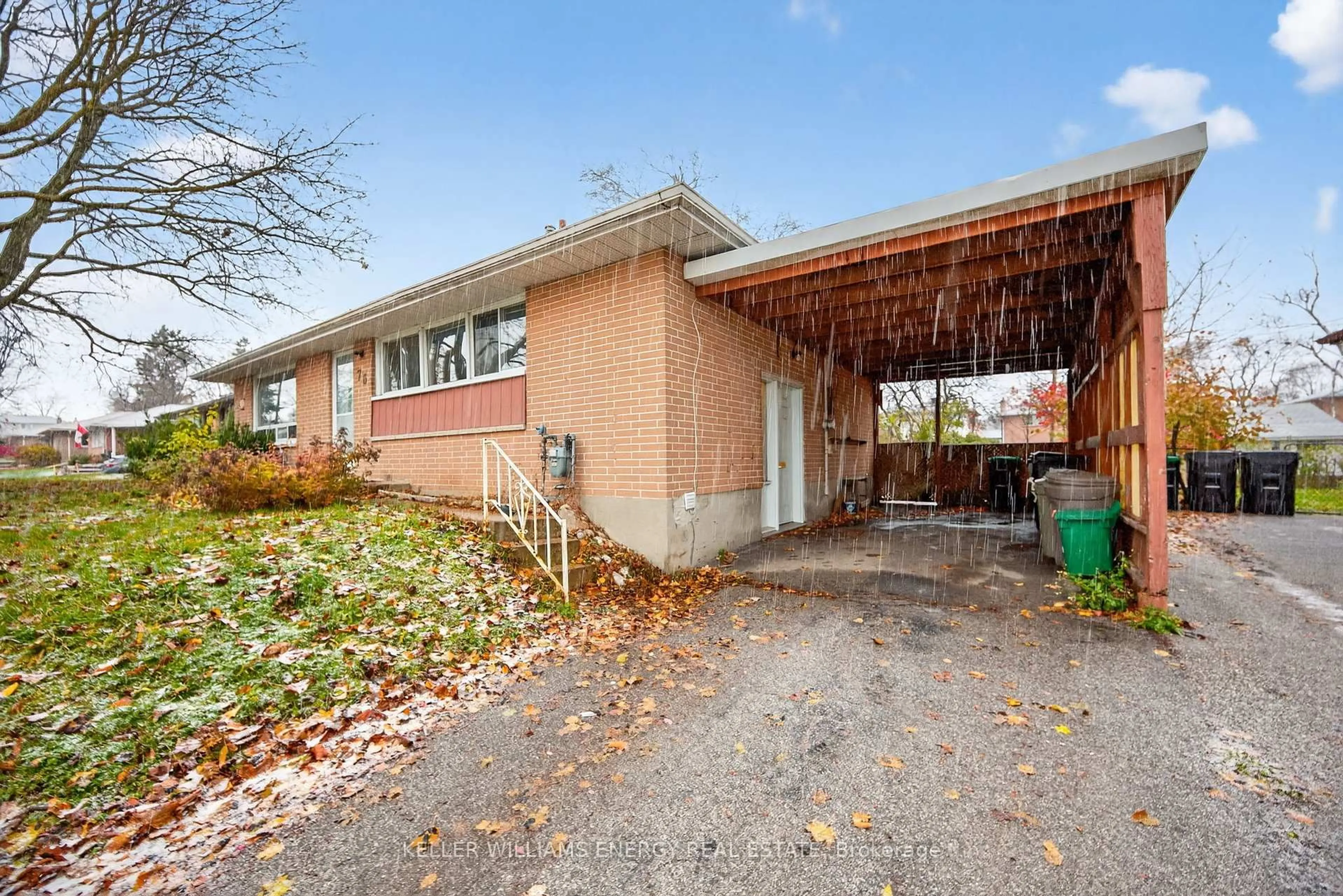 Patio, street for 76 Rose St, Barrie Ontario L4M 2T2