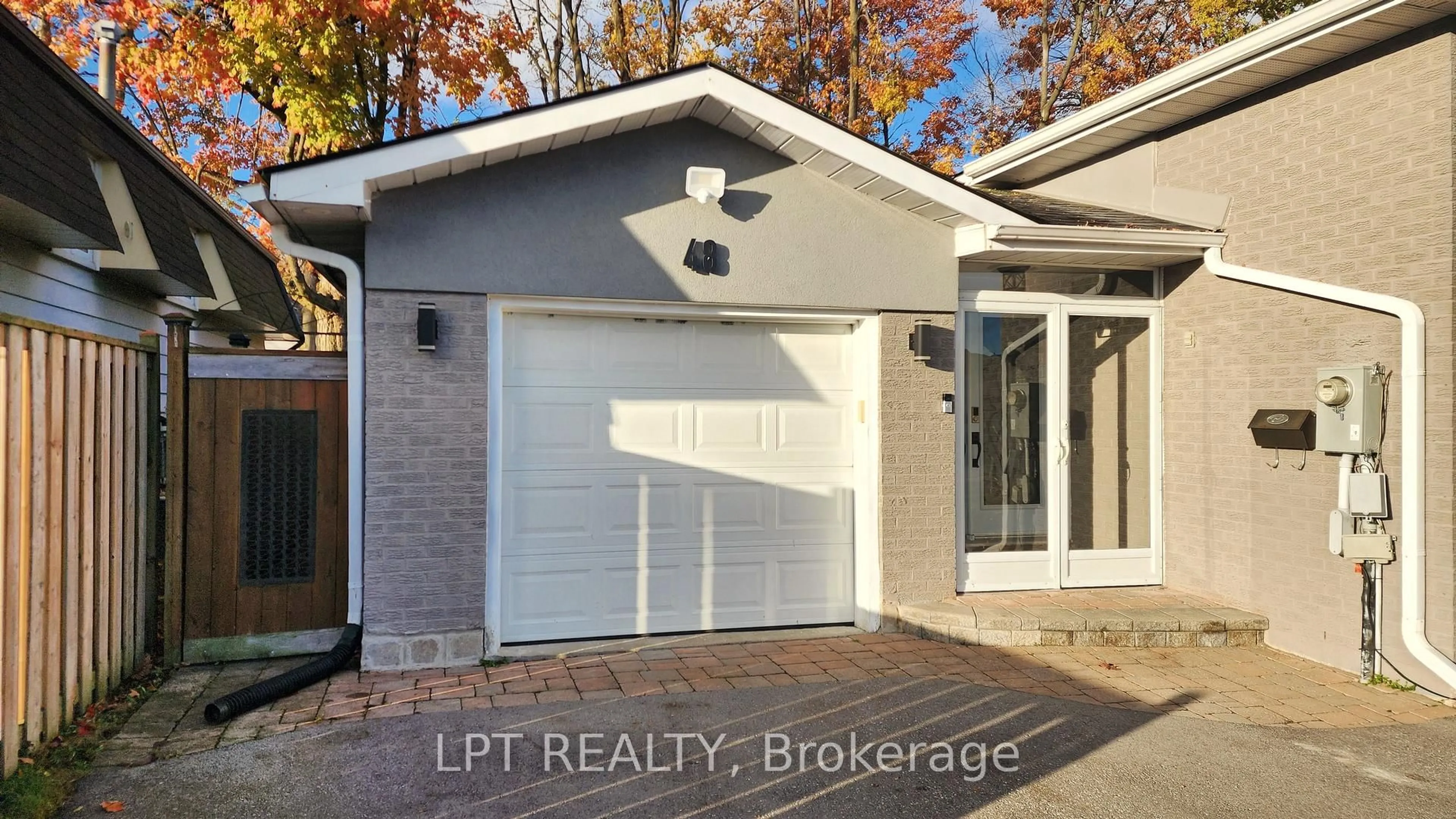 Unknown for 48 Maplehurst Cres, Barrie Ontario L4M 4X2