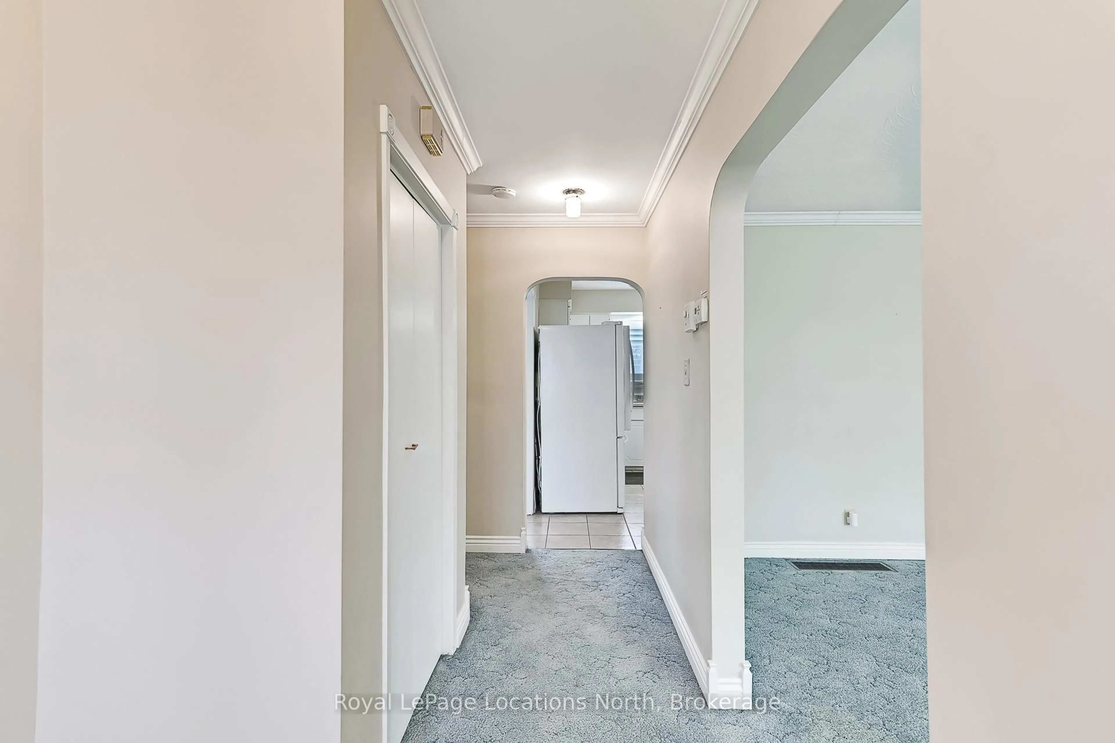 Unknown for 35 Walnut St, Collingwood Ontario L9Y 3C3