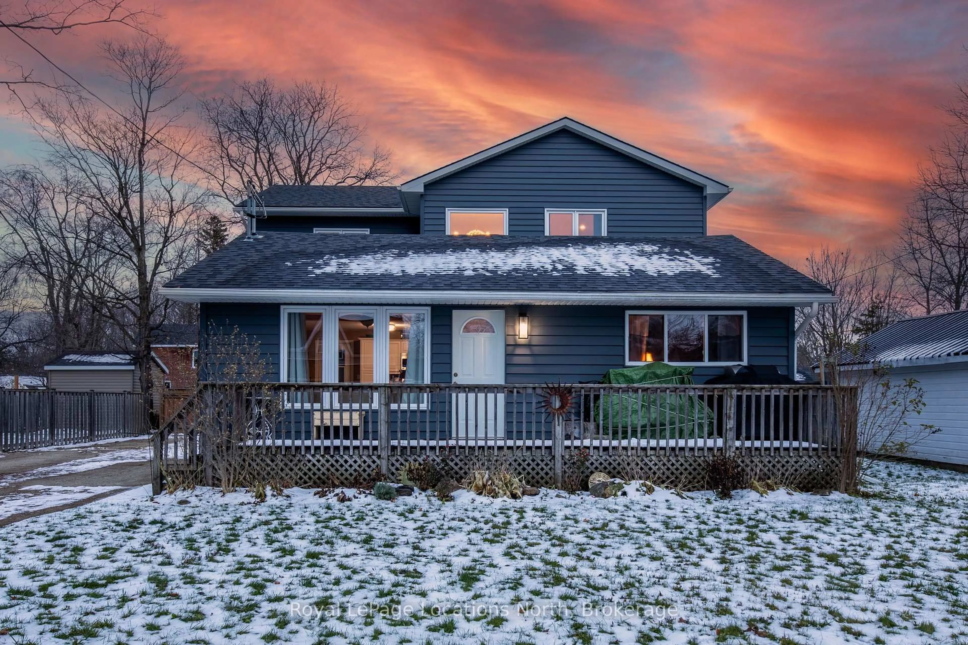 Home with vinyl exterior material, street for 245 Jane St, Clearview Ontario L0M 1S0