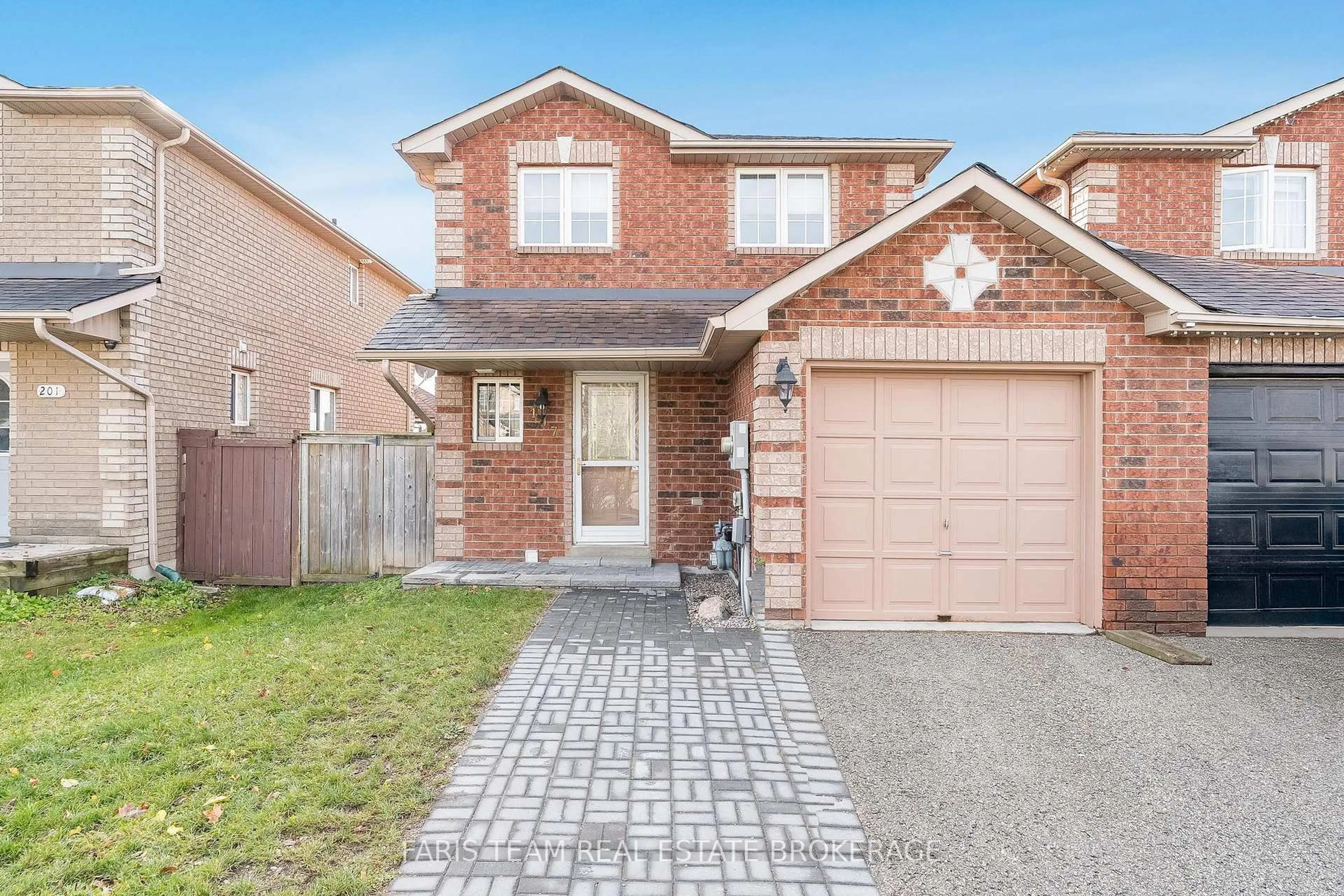 Home with brick exterior material, street for 197 Dunsmore Lane, Barrie Ontario L4M 6Z8