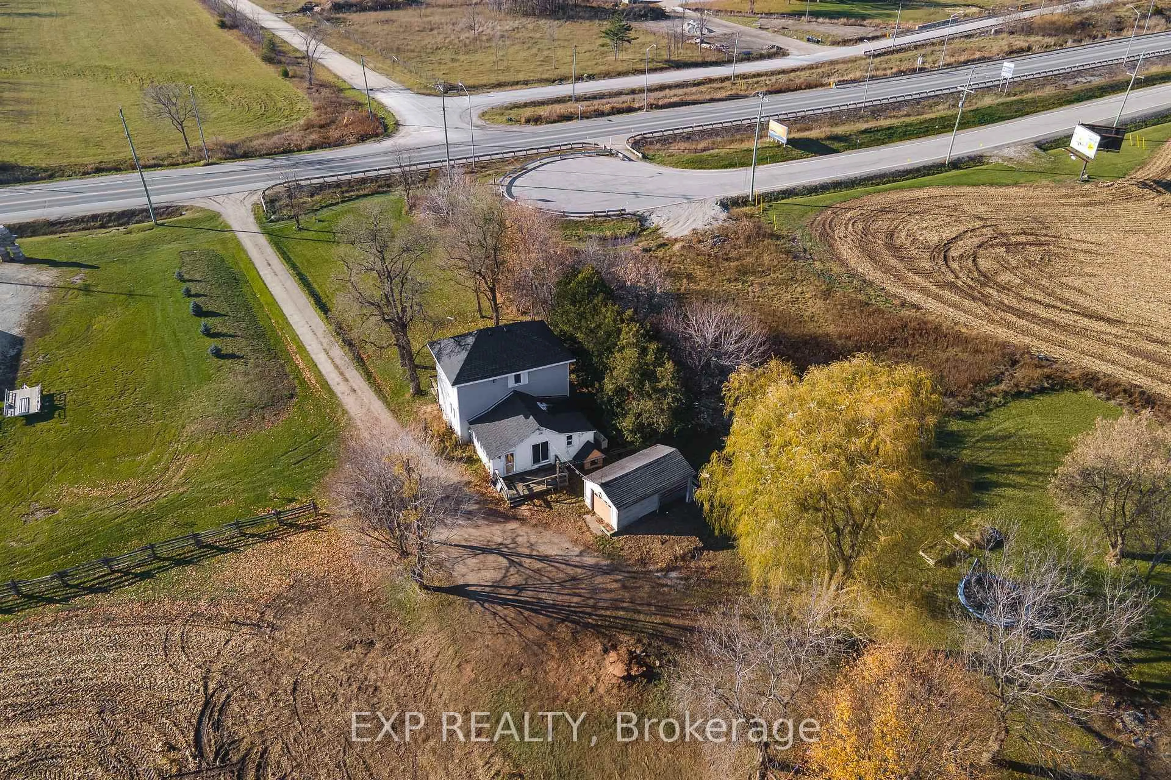 A pic from outside/outdoor area/front of a property/back of a property/a pic from drone, unknown for 8184 26 Highway, Clearview Ontario L0M 1S0