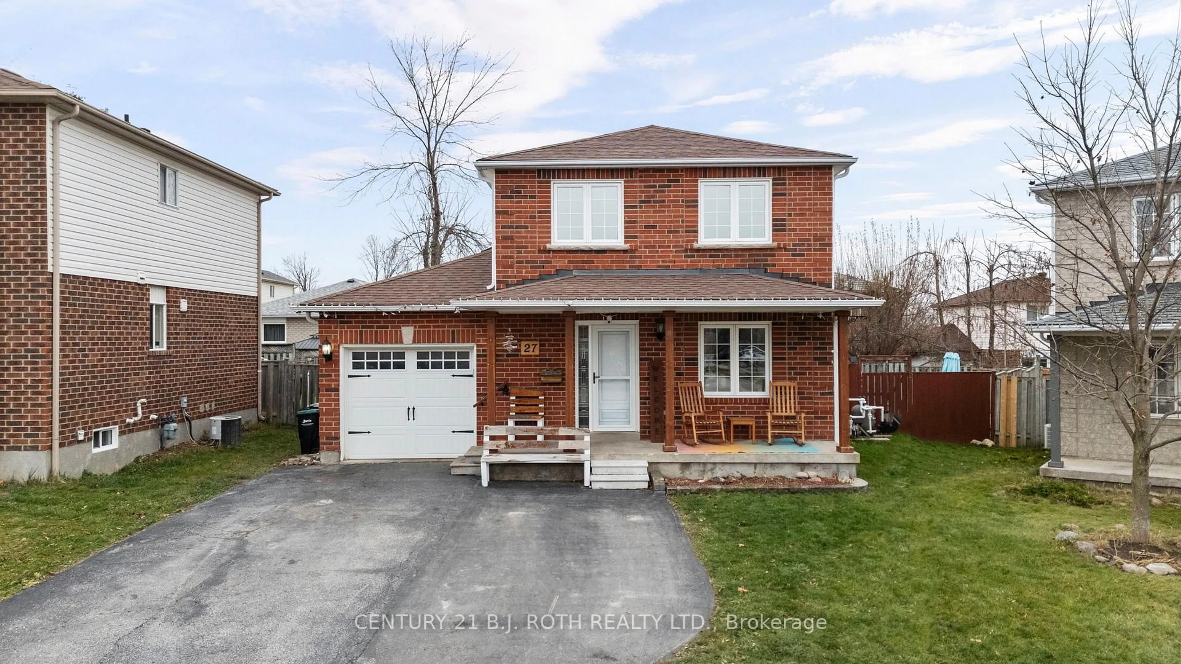Home with brick exterior material, street for 27 GOLDS Cres, Barrie Ontario L4N 8R5