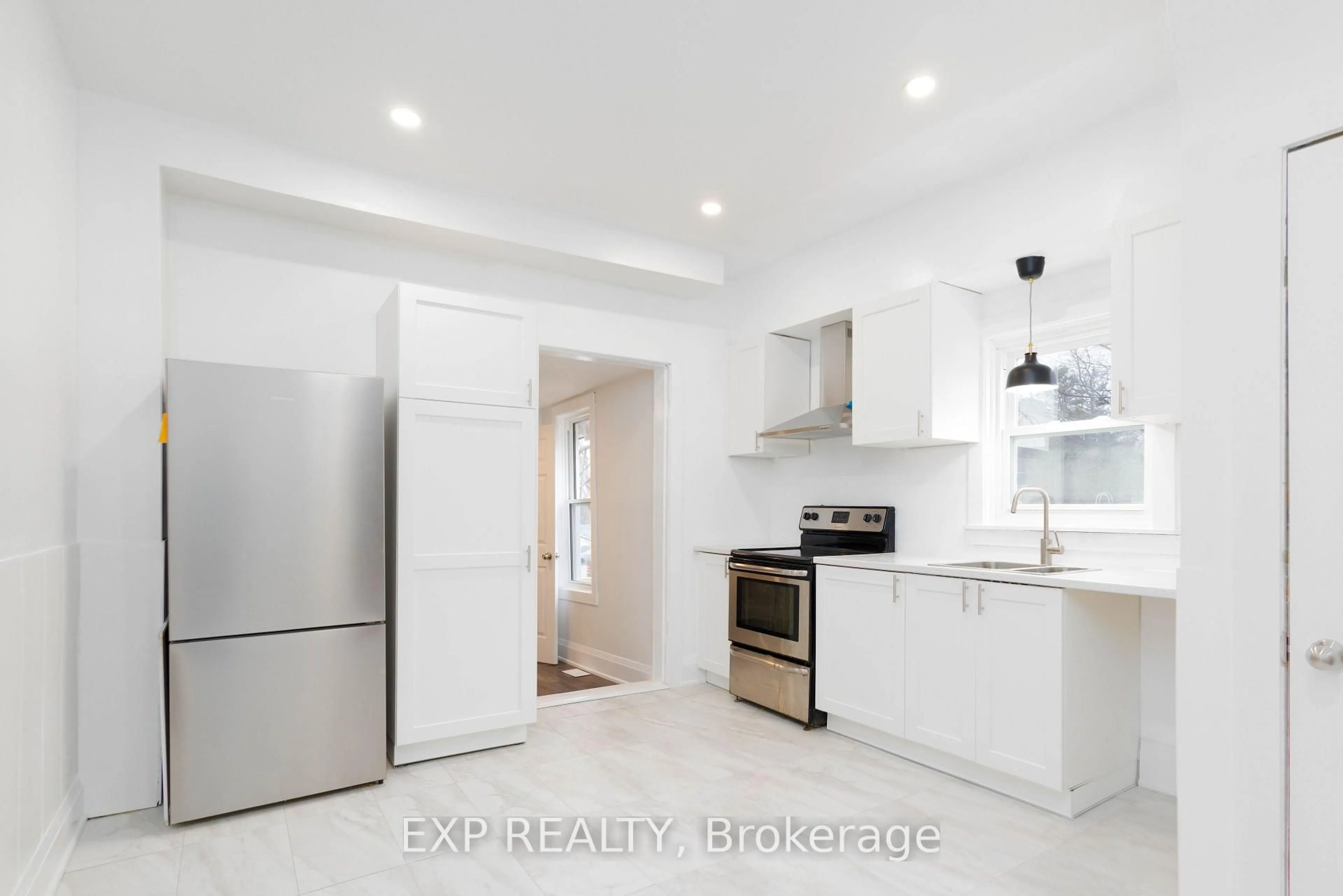 Unknown for 249 Harvey St, Orillia Ontario L3V 3M5