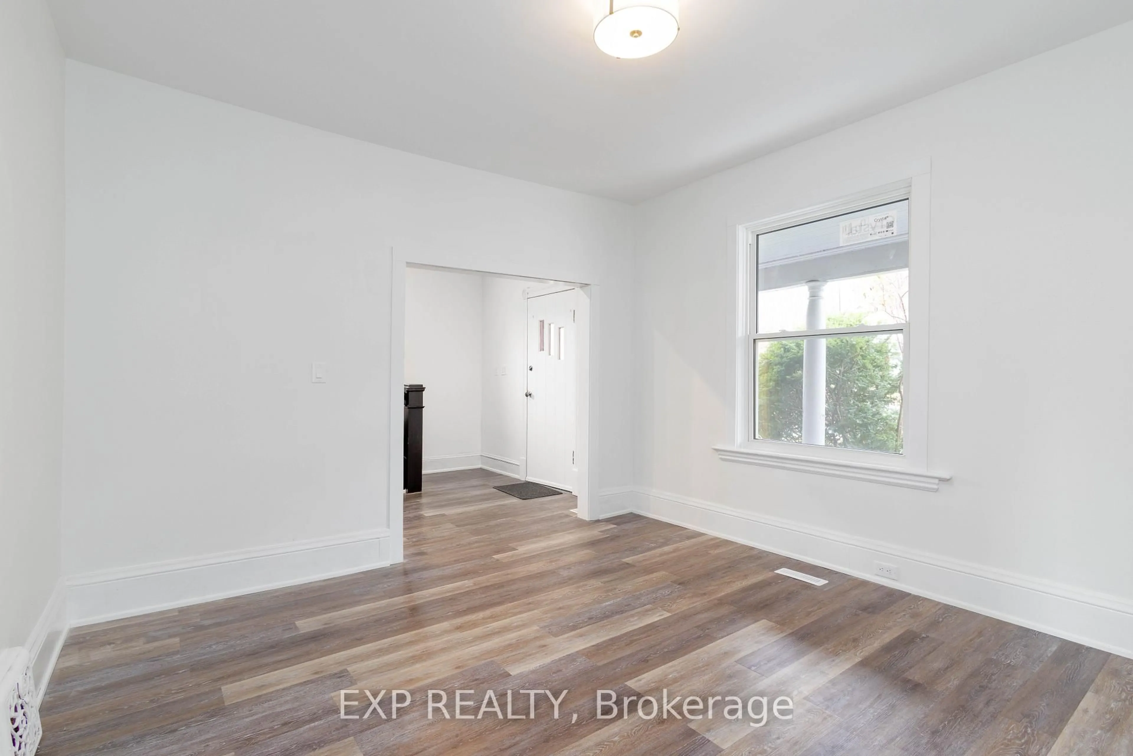 A pic of a room for 249 Harvey St, Orillia Ontario L3V 3M5