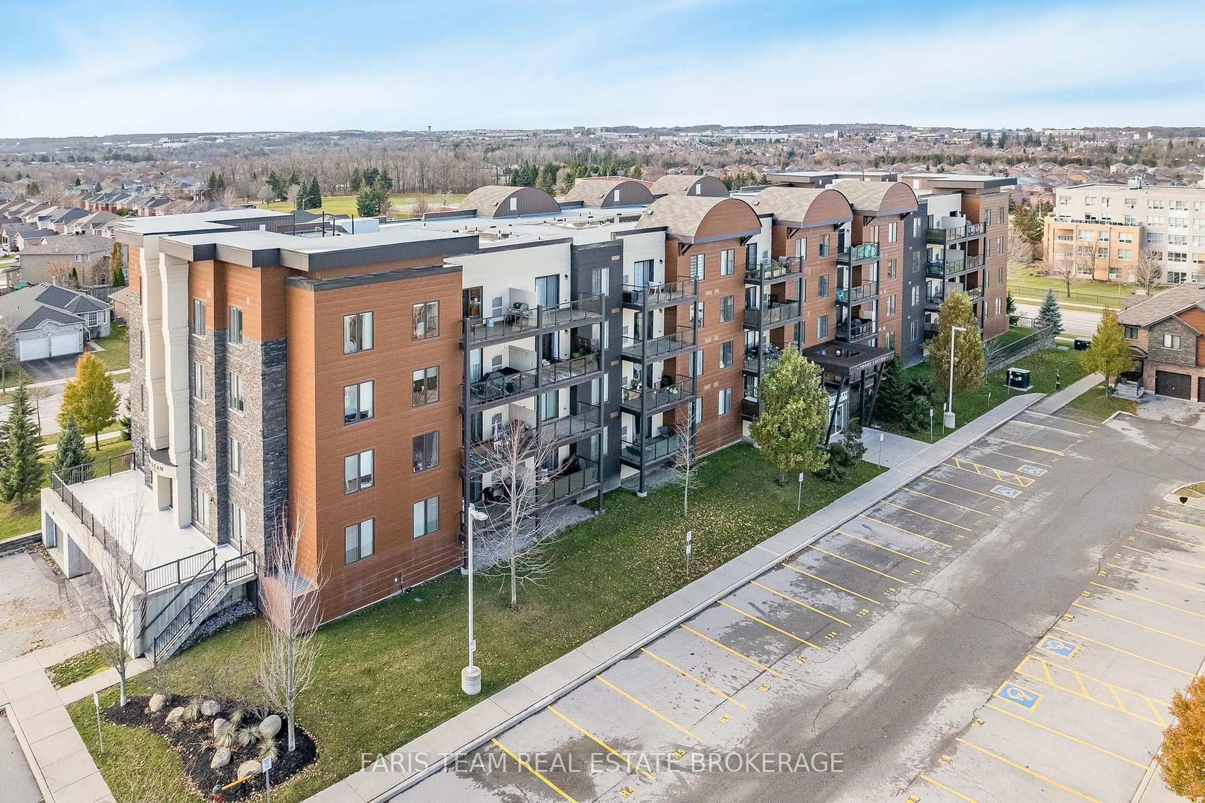 A pic from outside/outdoor area/front of a property/back of a property/a pic from drone, city buildings view from balcony for 100 Dean Ave #402, Barrie Ontario L9J 0H1