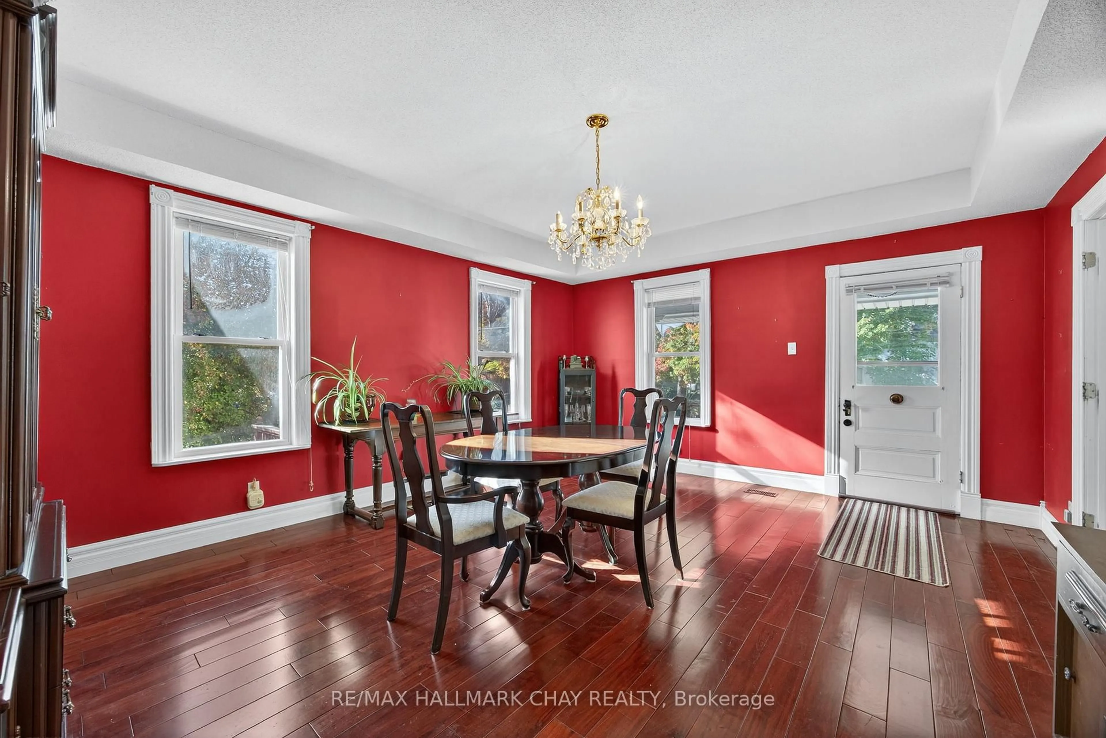 Dining room, unknown for 9 Maria St, Springwater Ontario L0L 1P0