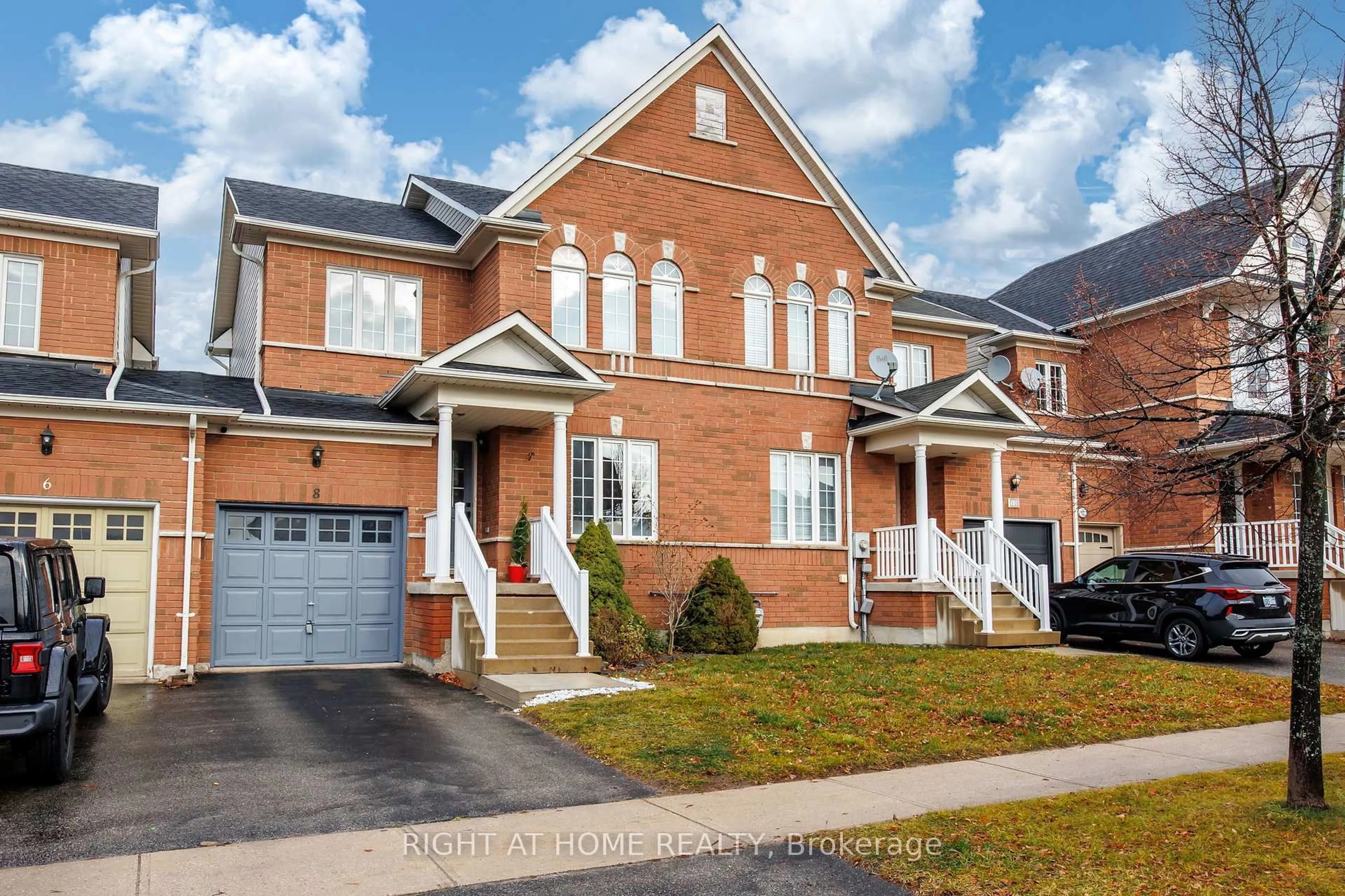 Home with brick exterior material, street for 8 Diana Way, Barrie Ontario L4M 7H2