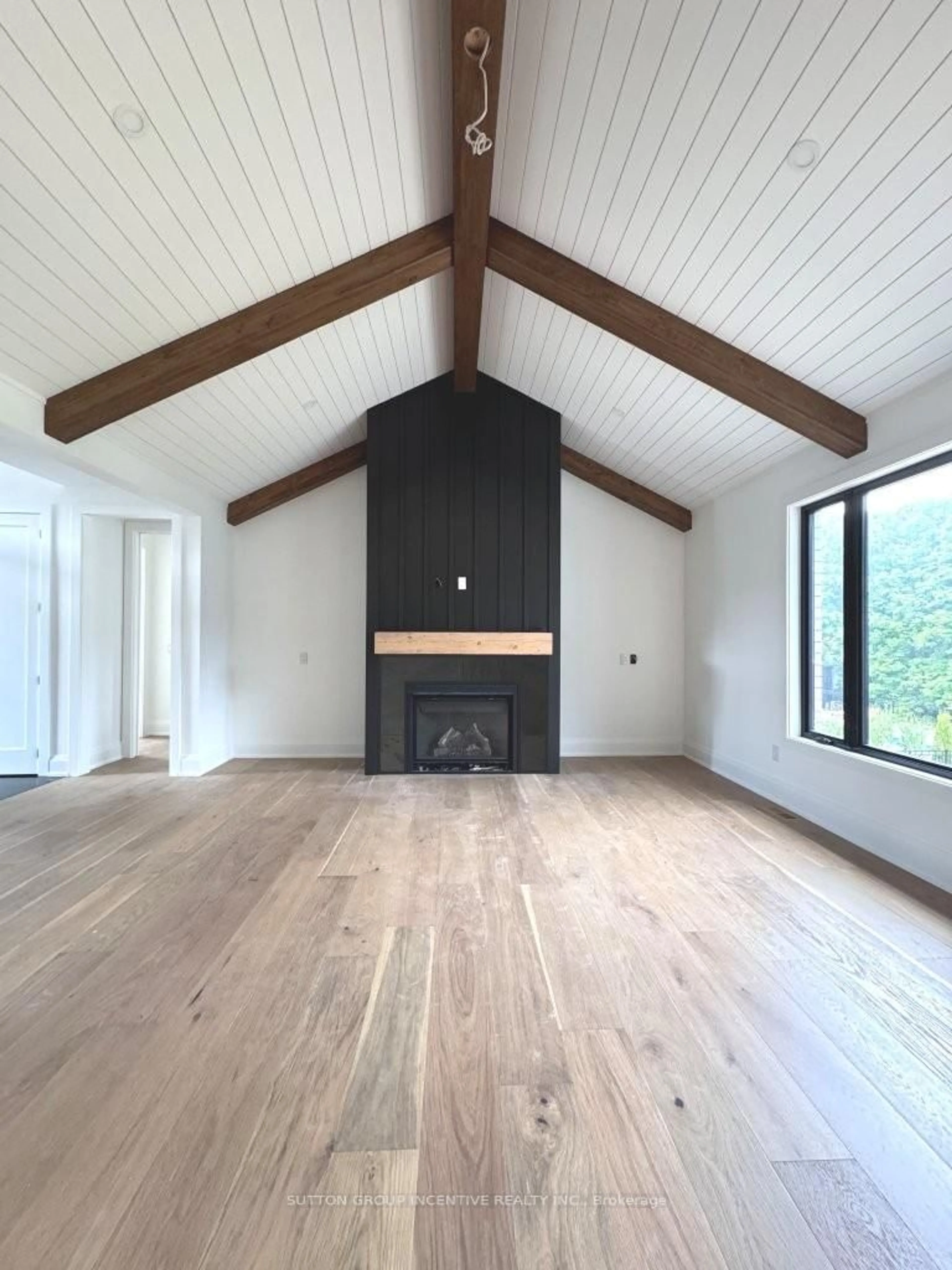 A pic of a room for 5 Jean Miller Crt, Springwater Ontario L9X 2B1