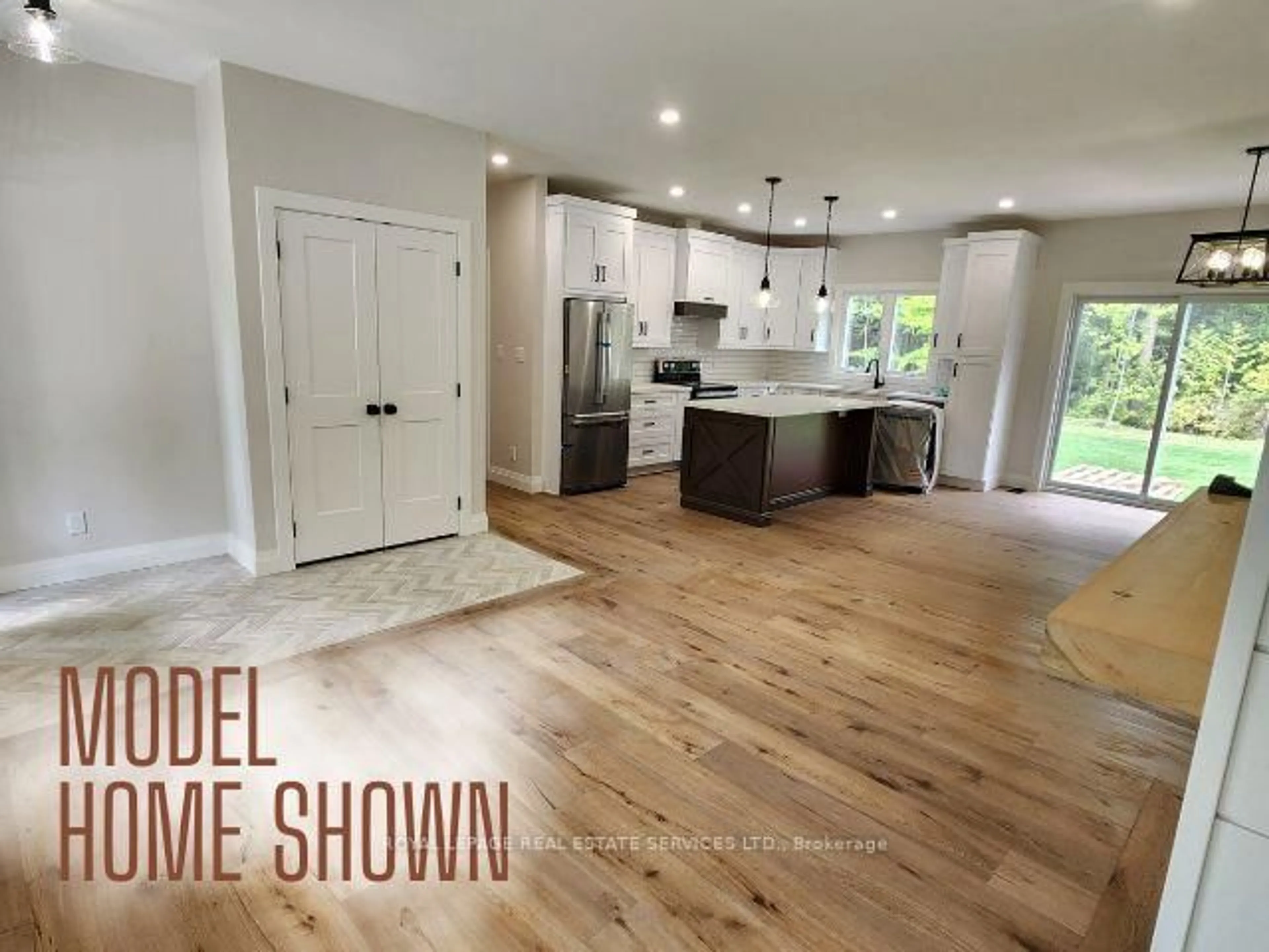 Open concept kitchen, unknown for 99 Tall Pines Dr, Tiny Ontario L9M 1R3