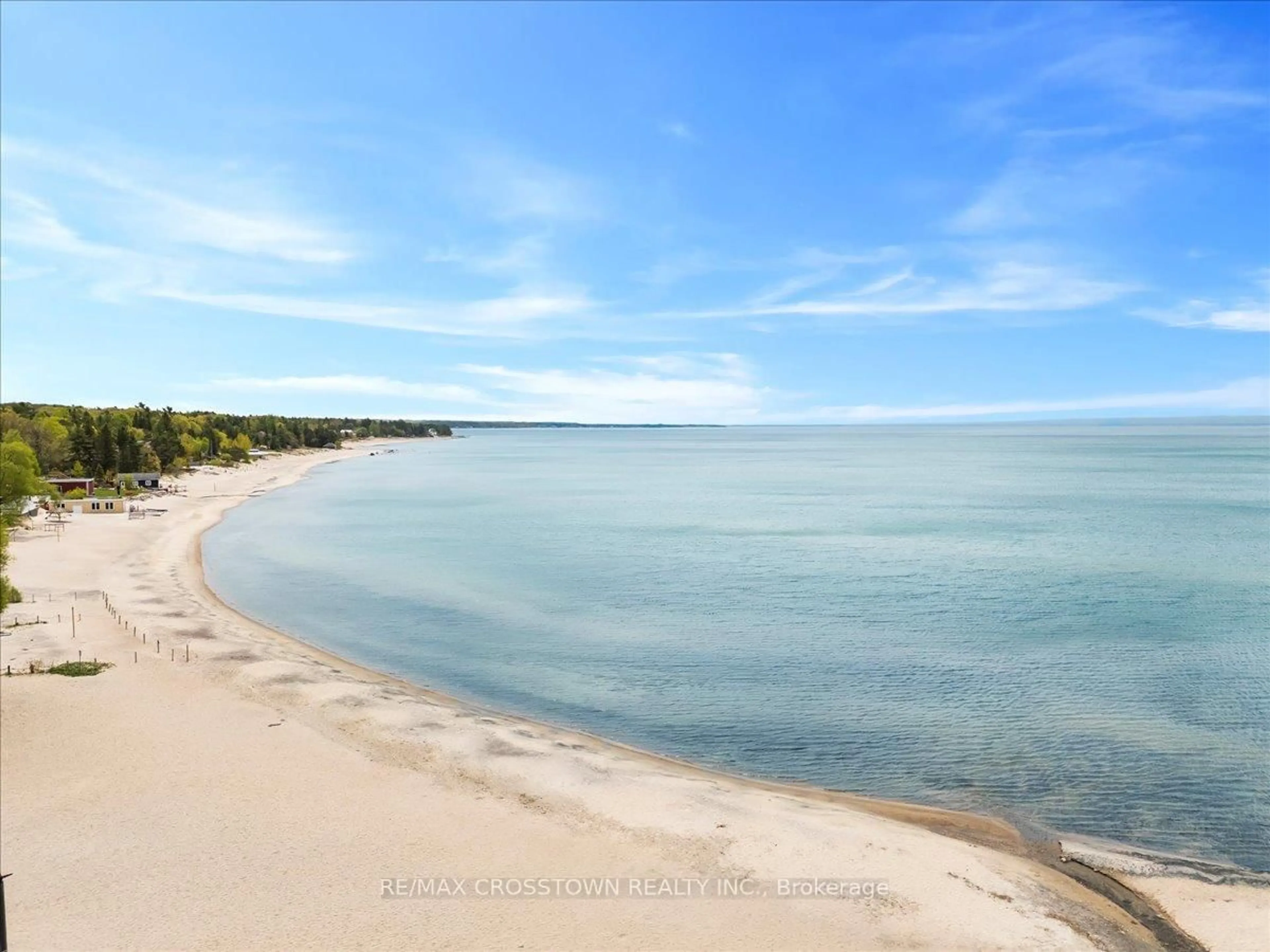 Blurry image for 369 Balm Beach Rd, Tiny Ontario L0L 2J0