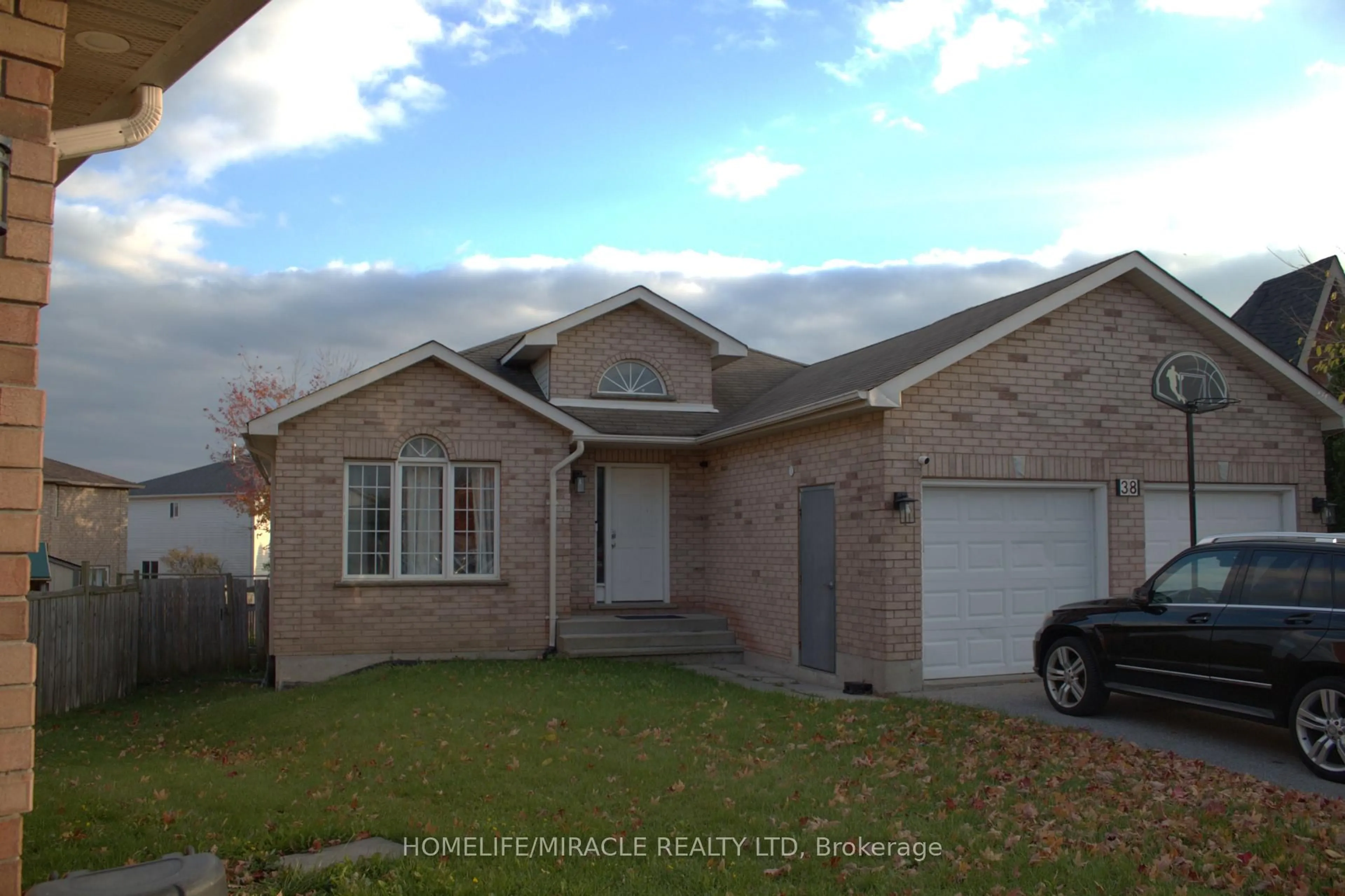 Unknown for 38 Dunsmore Lane, Barrie Ontario L4M 7A1