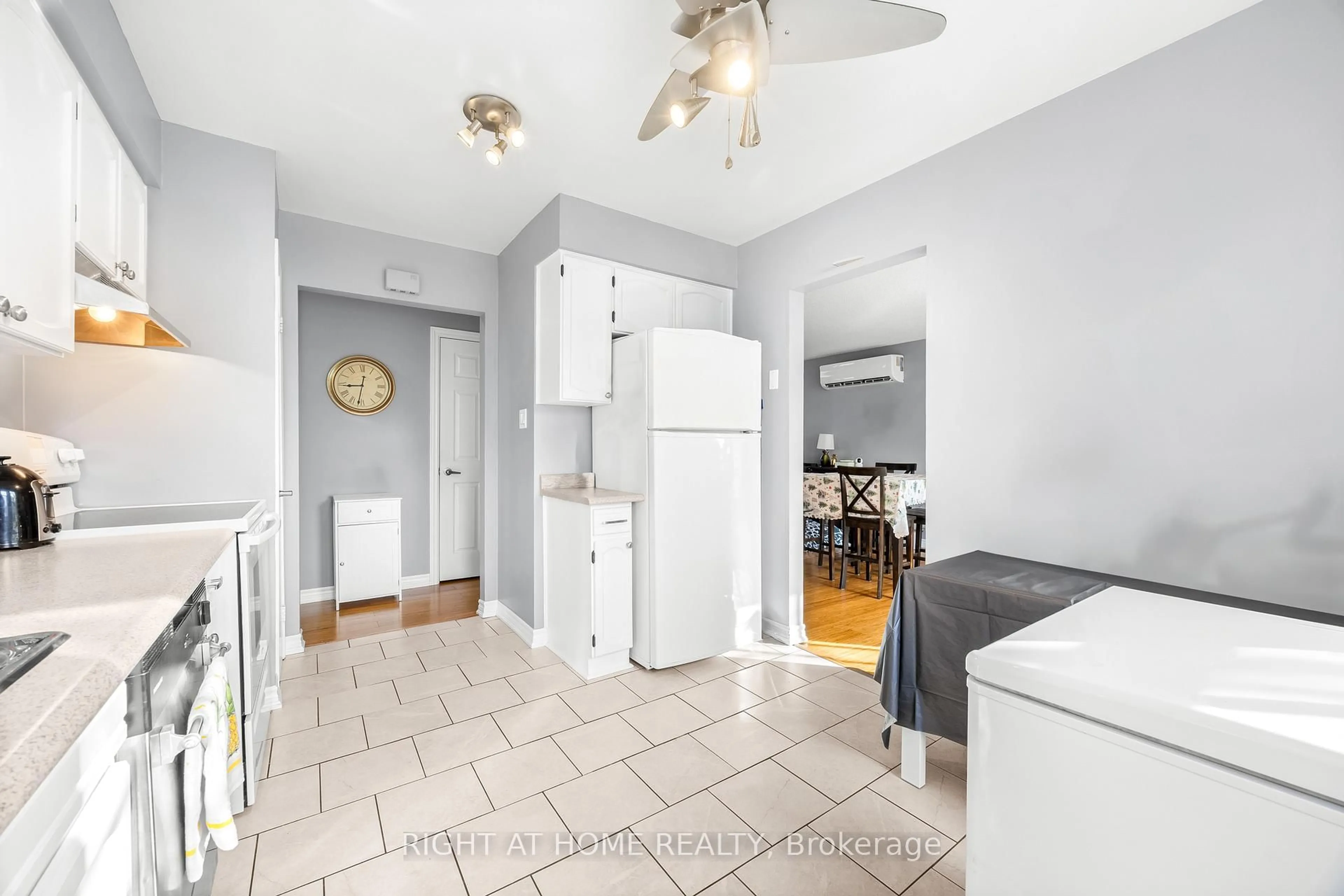 Unknown for 294 Anne St, Barrie Ontario L4N 5H9