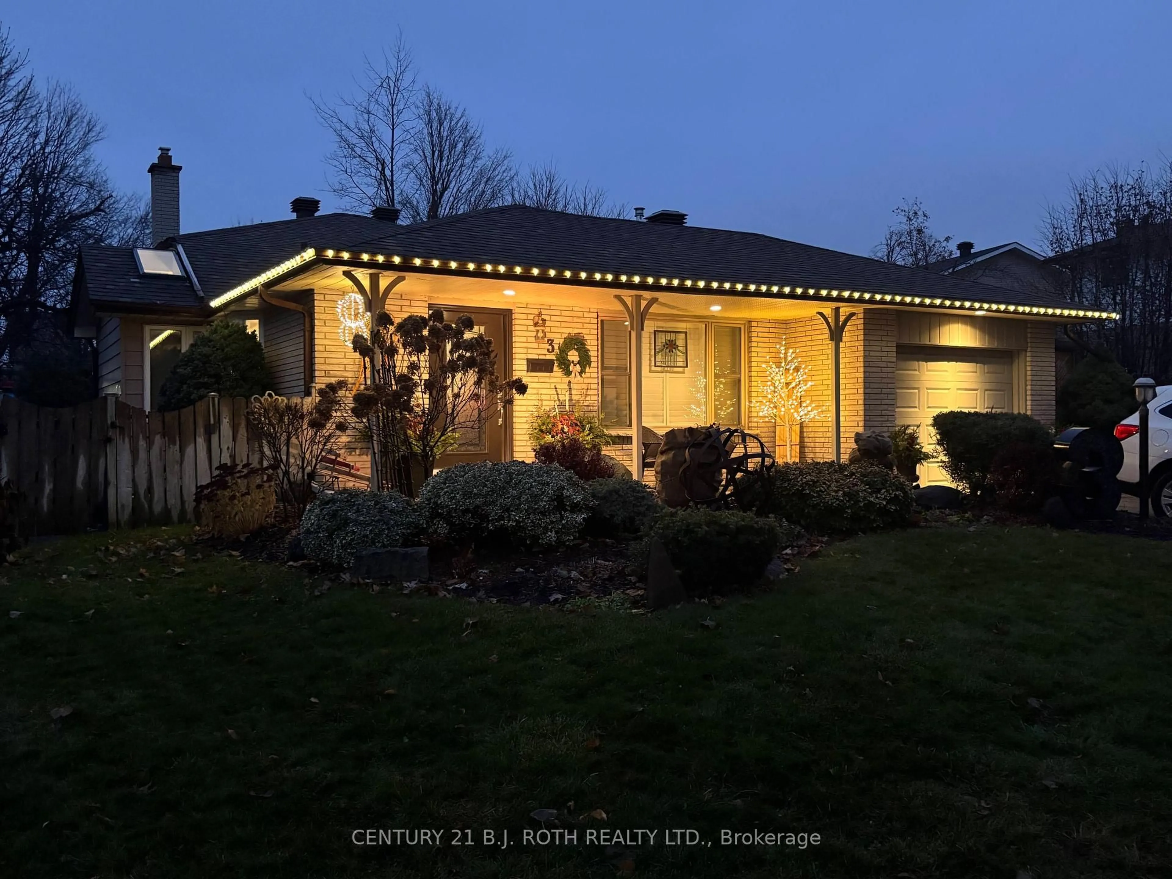 Unknown for 3 Marwendy Dr, Barrie Ontario L4M 4E6