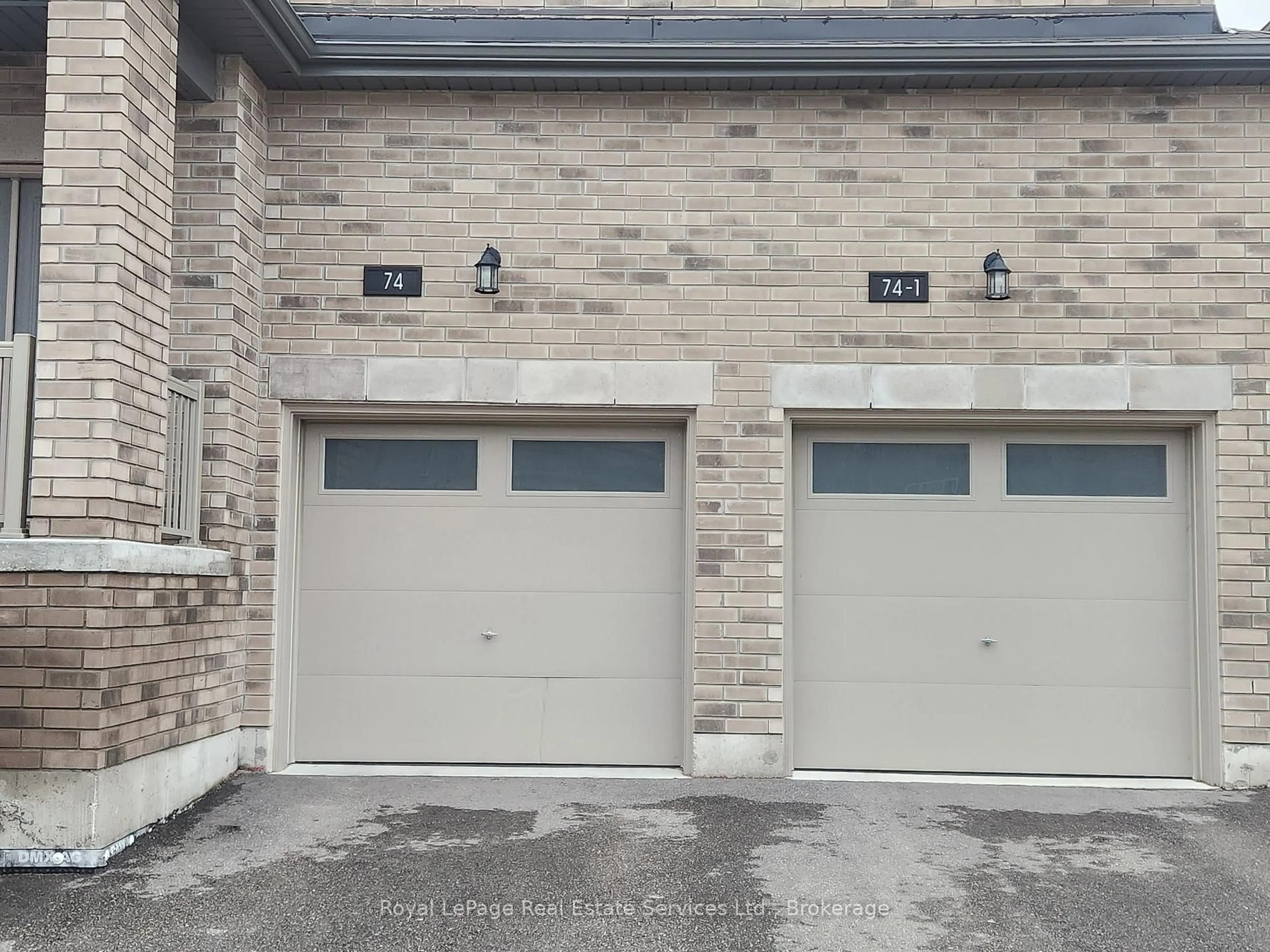 Indoor garage for 74 Alaskan Hts, Barrie Ontario L9J 0H9
