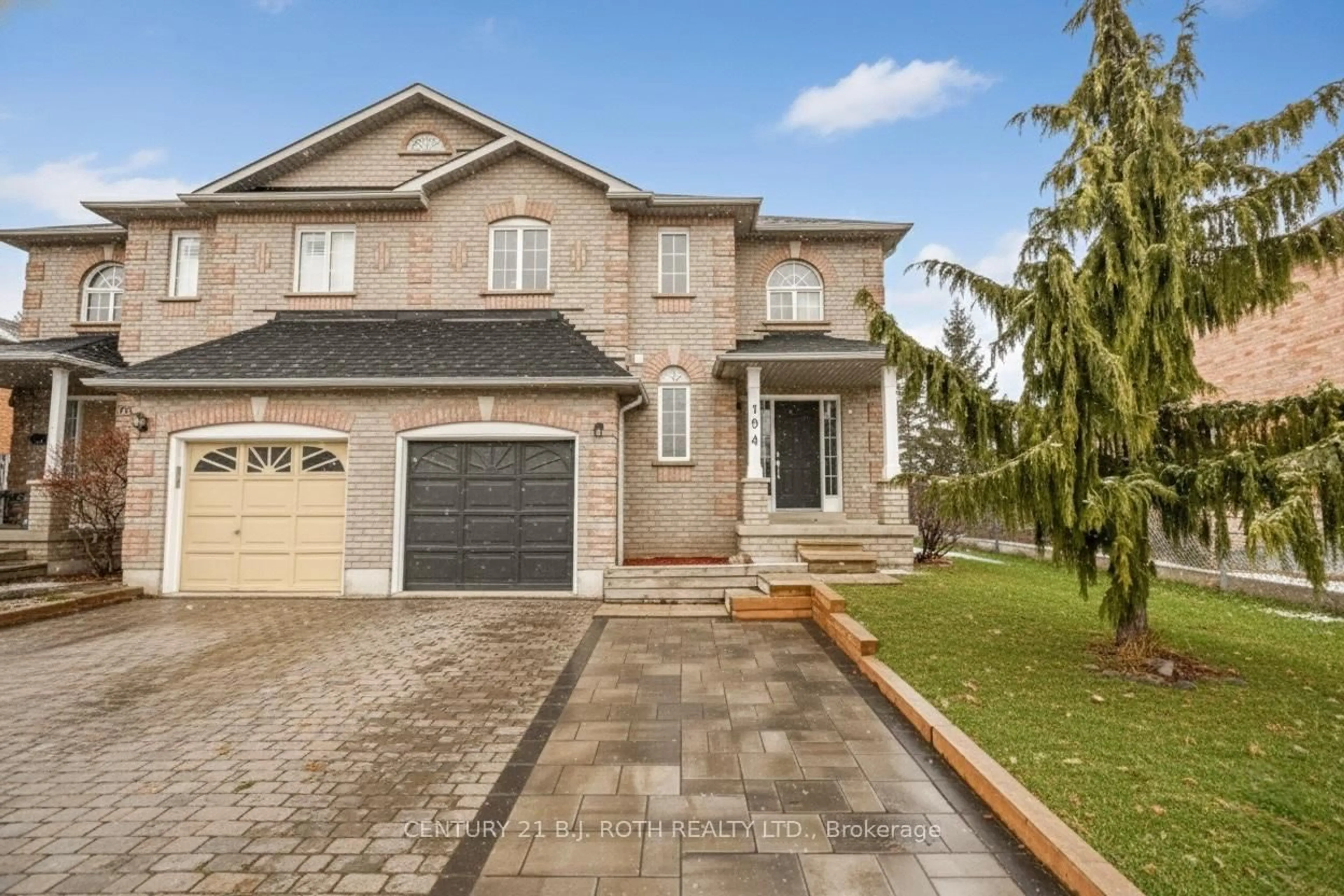 Home with brick exterior material, street for 194 Sundew Dr, Barrie Ontario L4N 9Z3