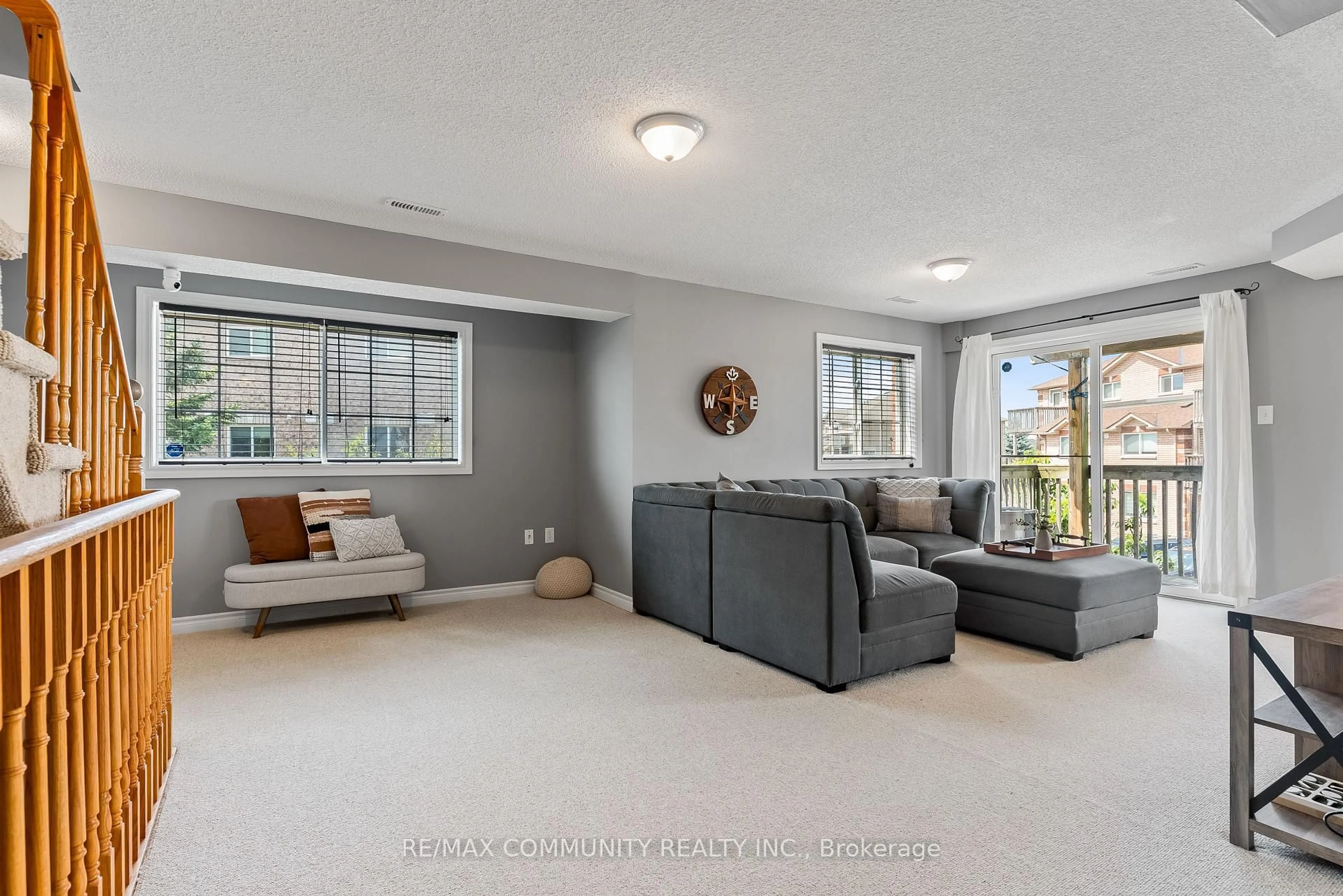 Living room with furniture, unknown for 95 Goodwin Dr #2, Barrie Ontario L4N 6K6