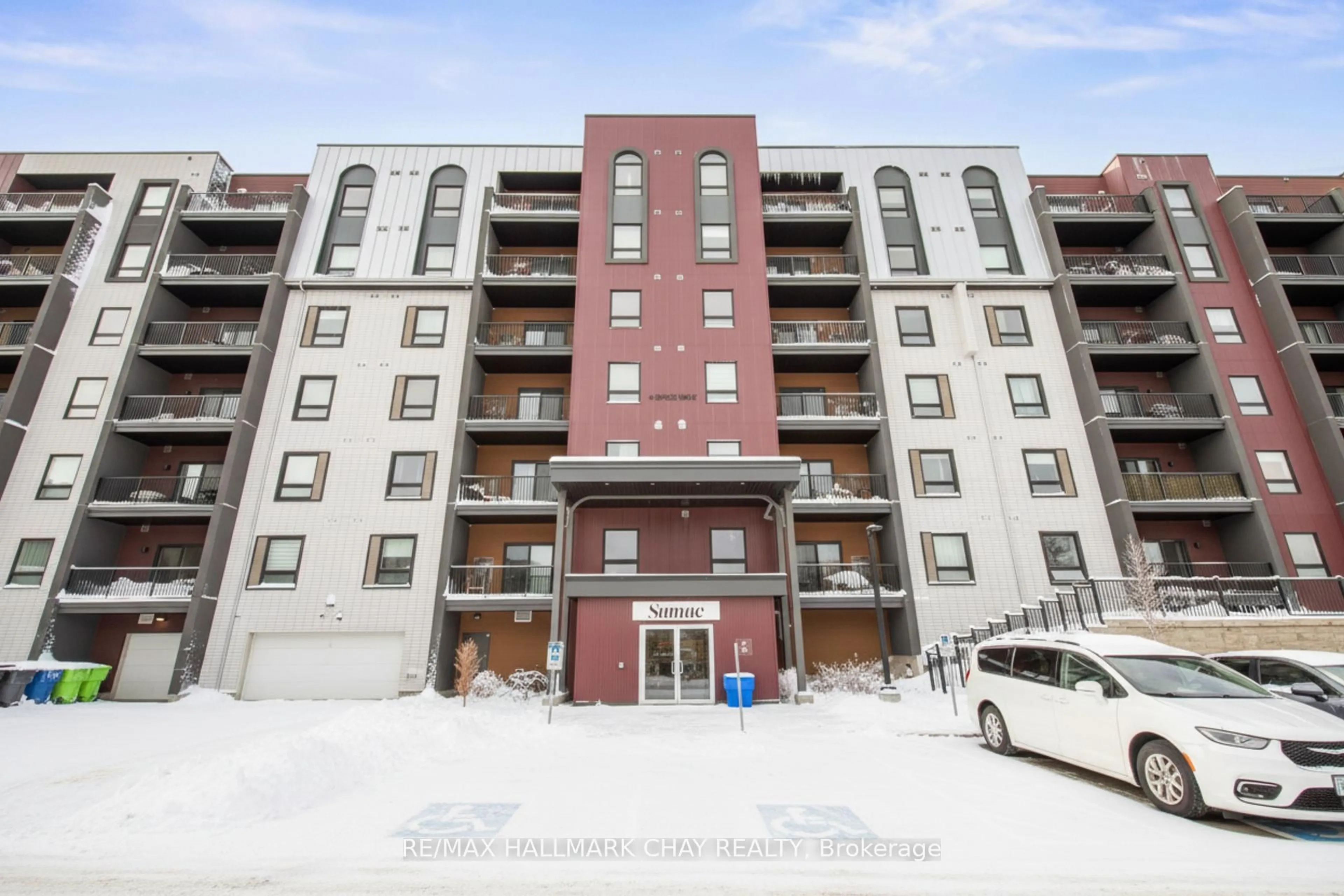 Unknown for 4 Spice Way #211, Barrie Ontario L9J 0M2