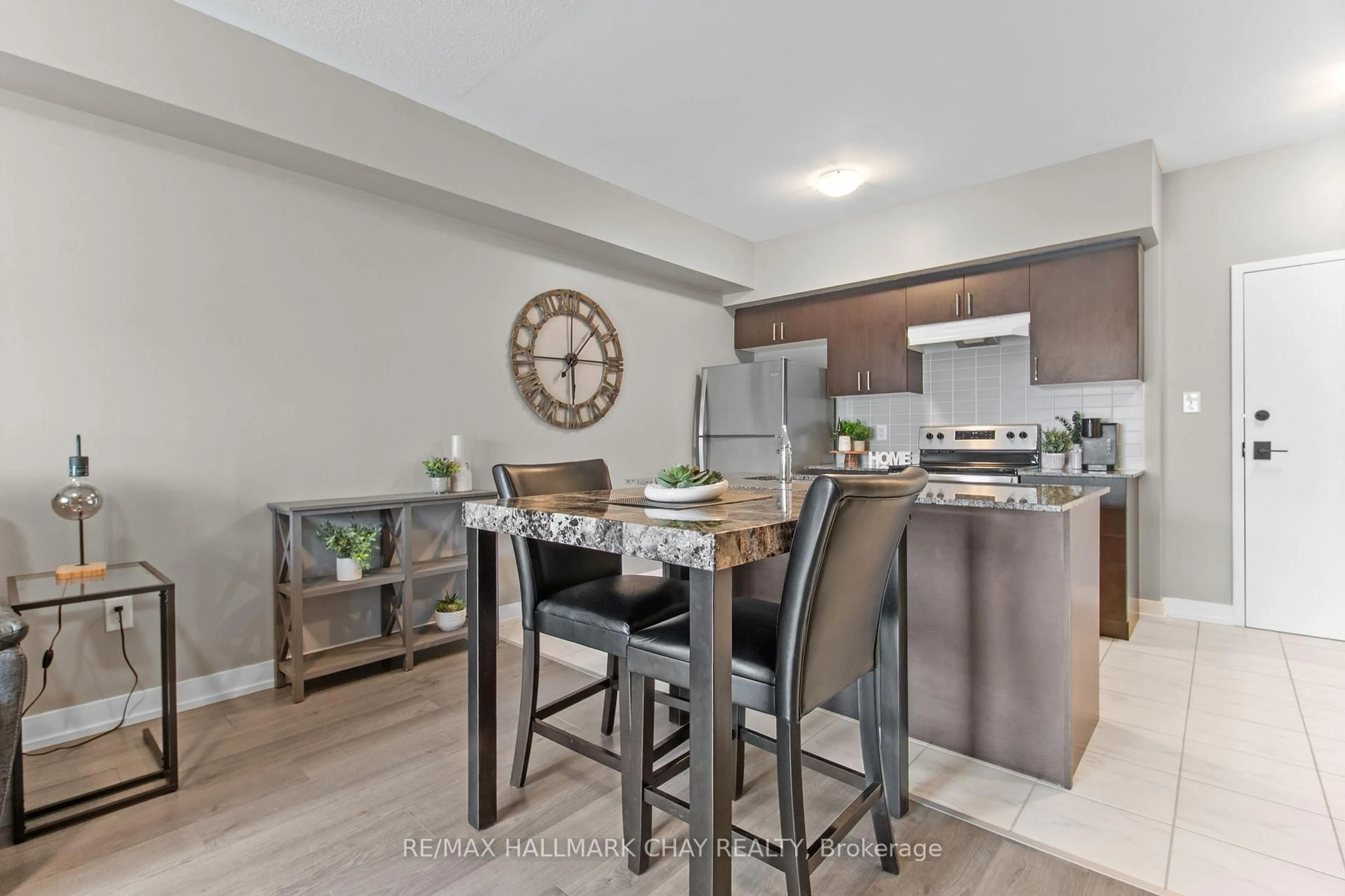 Open concept kitchen, unknown for 4 Spice Way #211, Barrie Ontario L9J 0M2