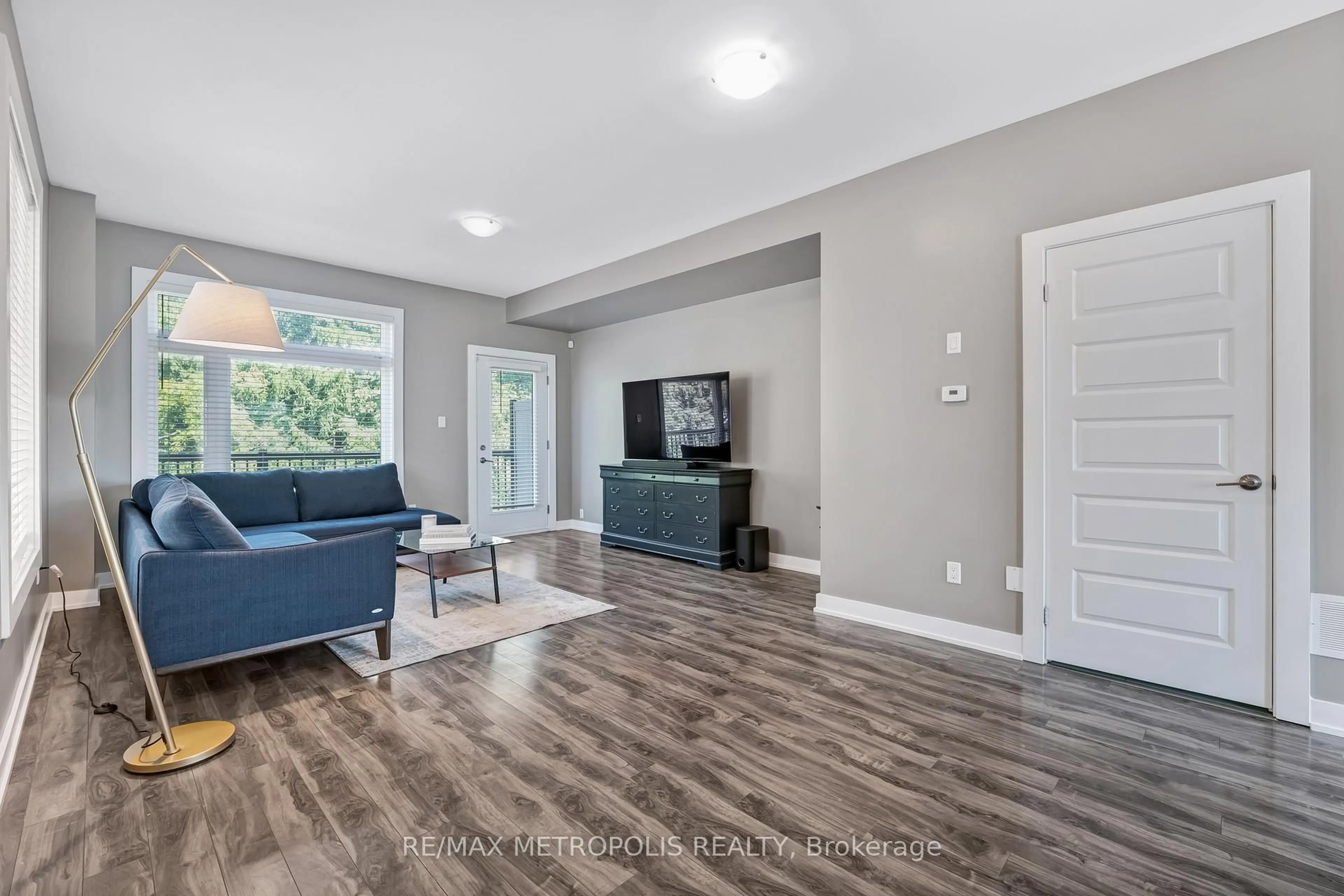 Living room with furniture, unknown for 540 Essa Rd #35, Barrie Ontario L9J 0H2