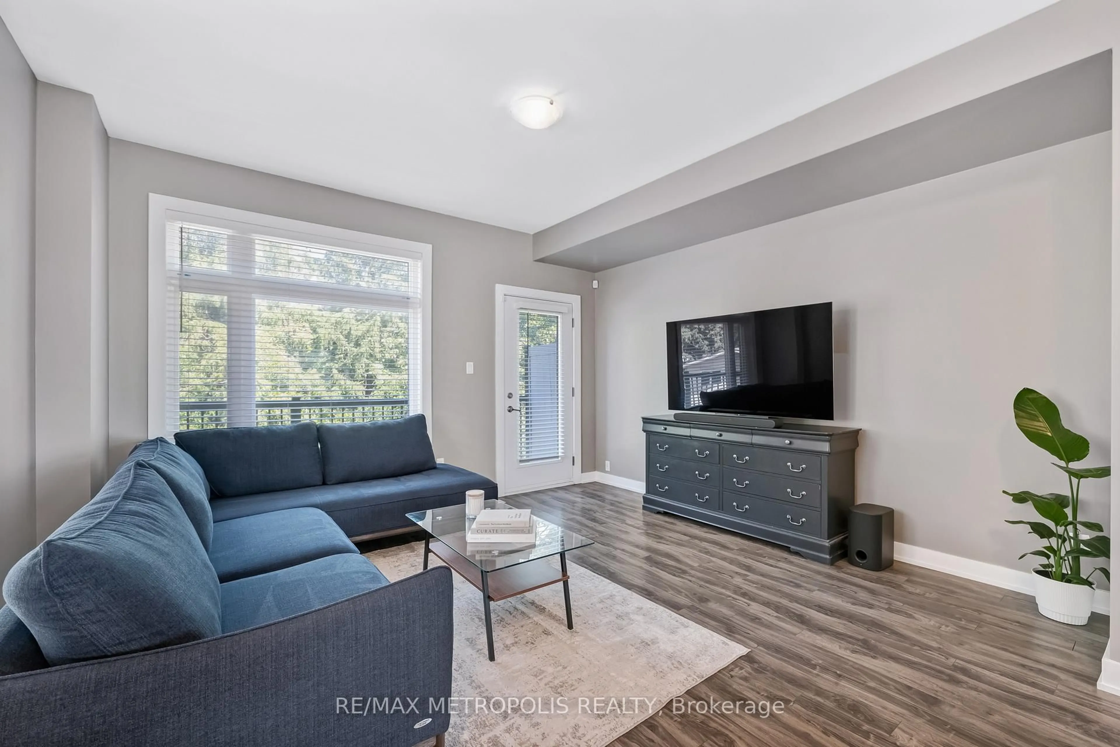 Living room with furniture, unknown for 540 Essa Rd #35, Barrie Ontario L9J 0H2