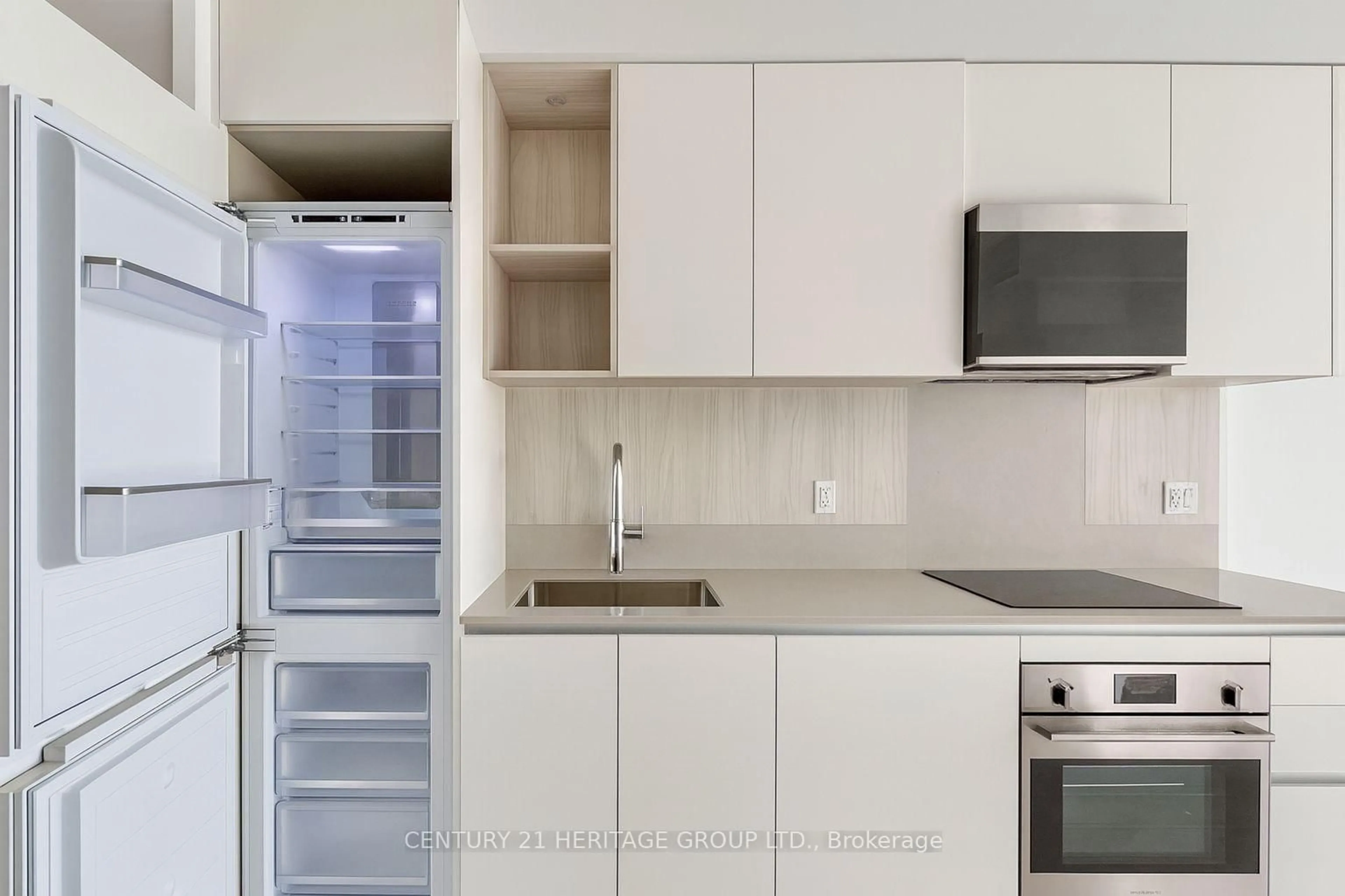 Standard kitchen, unknown for 39 Mary St #1403, Barrie Ontario L4N 1S9