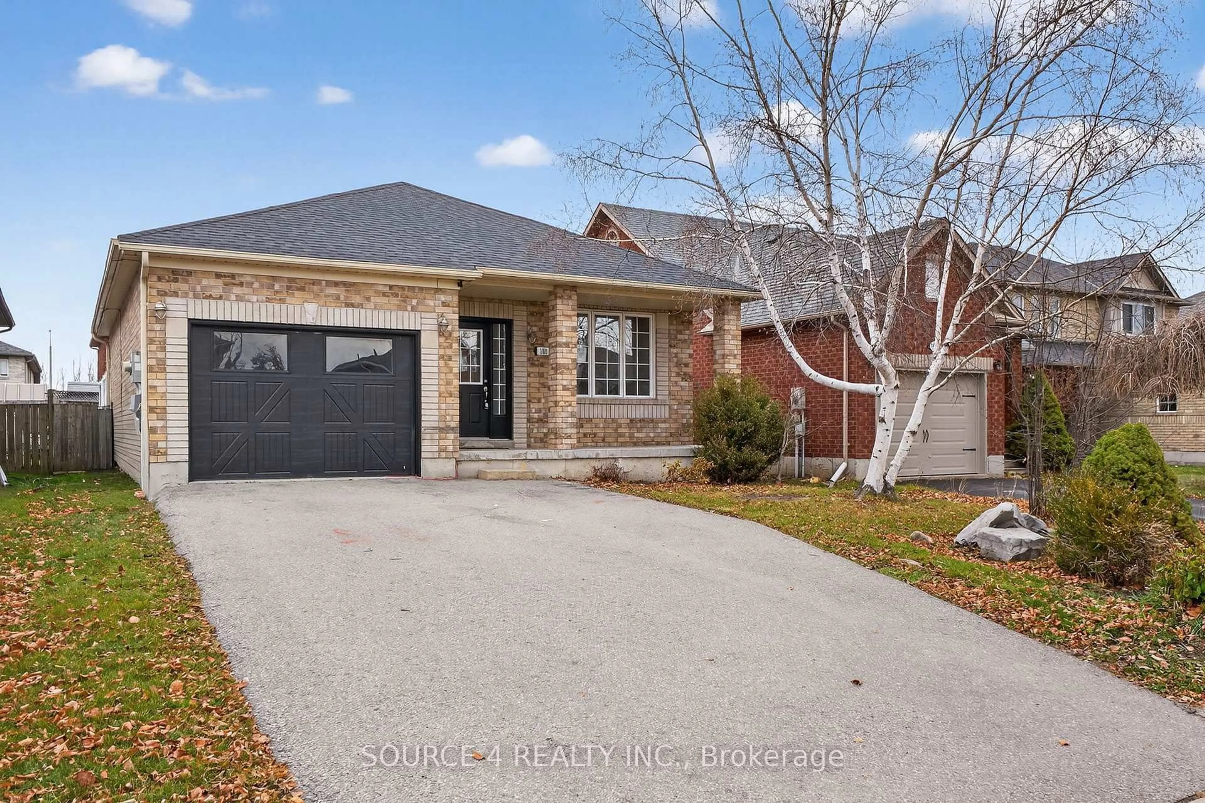 Home with brick exterior material, street for 100 Tunbridge Rd, Barrie Ontario L4M 6T1