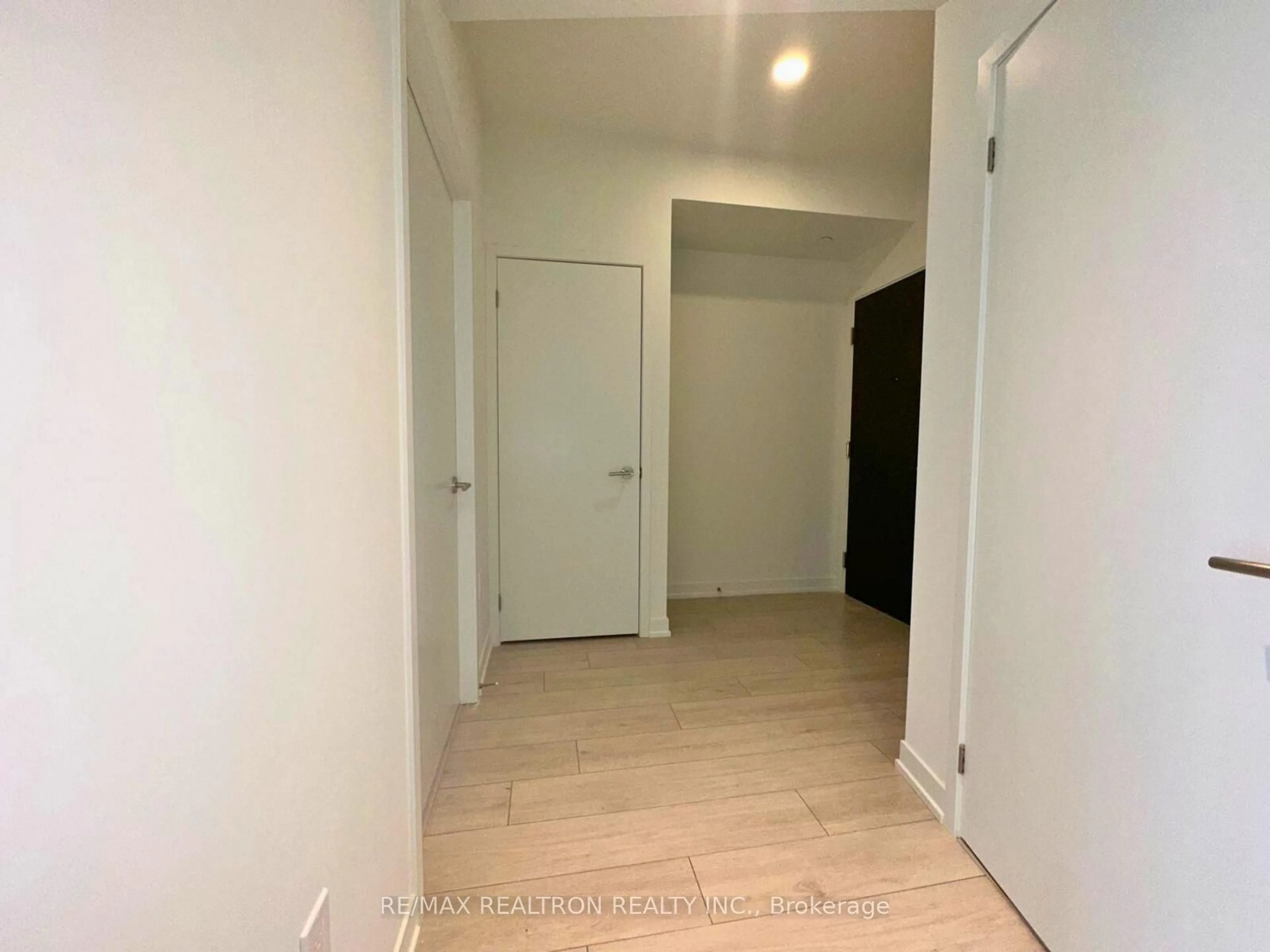 A pic of a room for 39 Mary St #2506, Barrie Ontario L4N 1S9