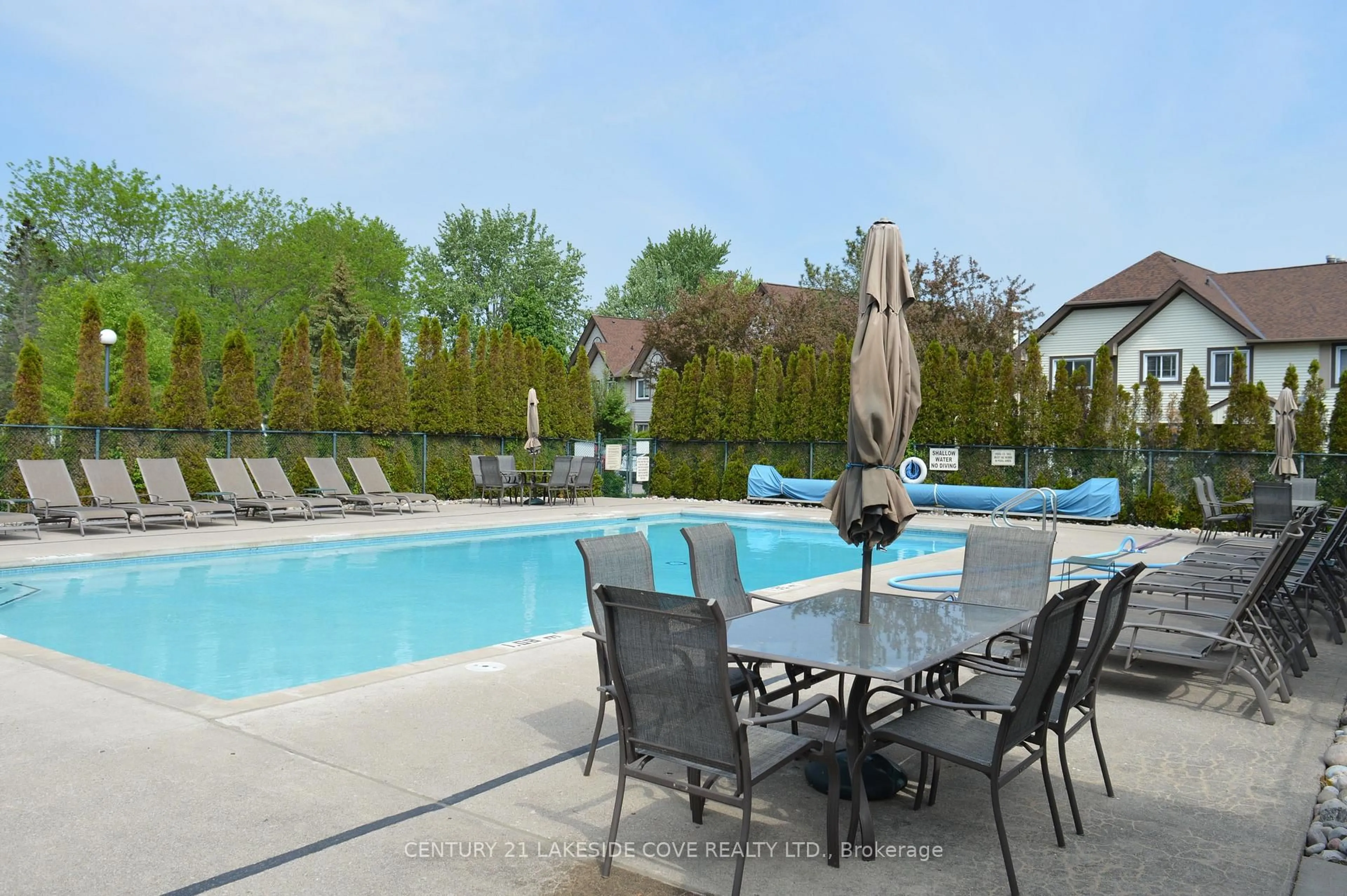 Pool for 11 Laguna Pkwy #Unit #37, Ramara Ontario L0K 1B0