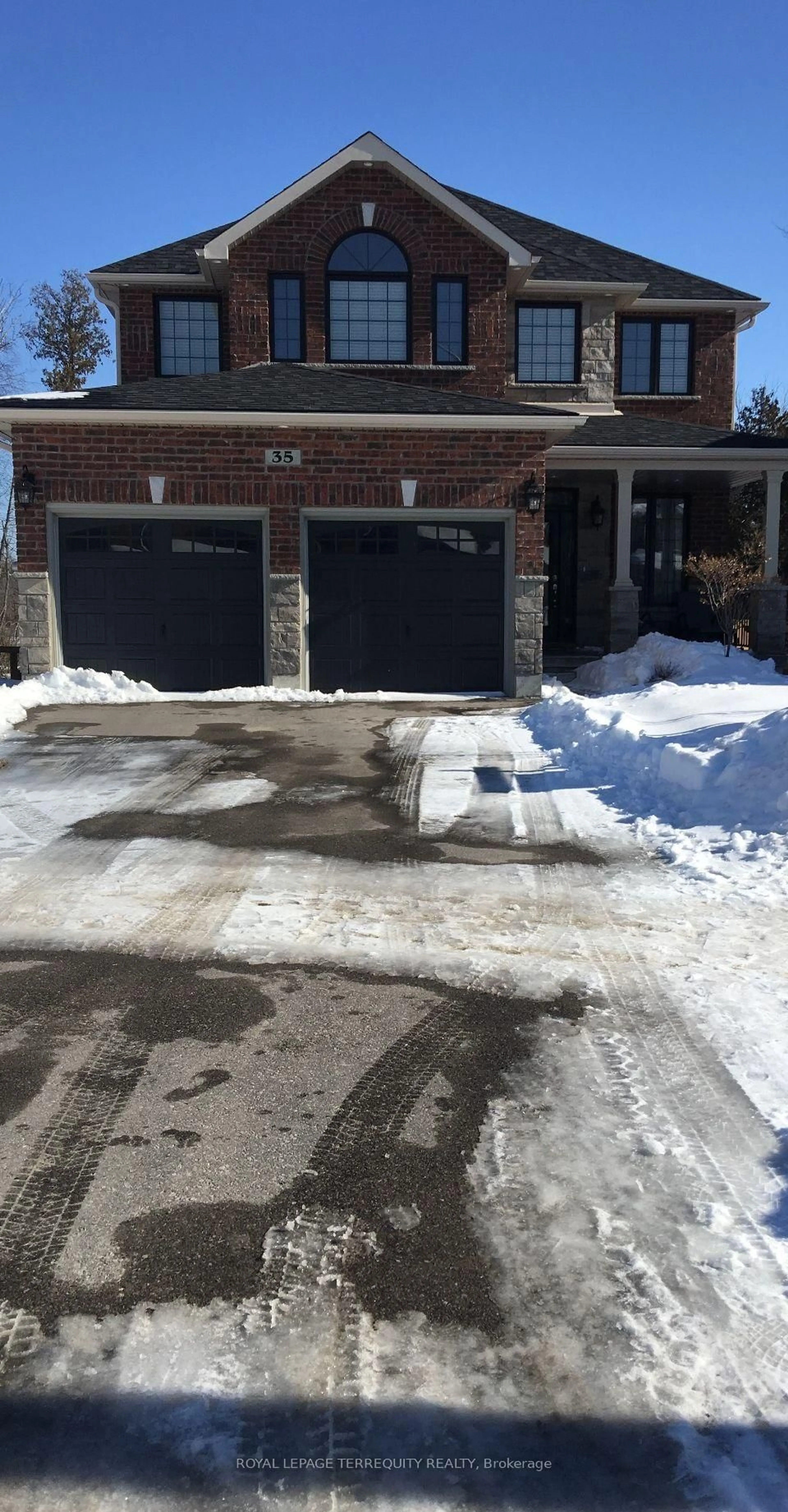 Unknown for 35 Marta Cres, Barrie Ontario L4N 3N6